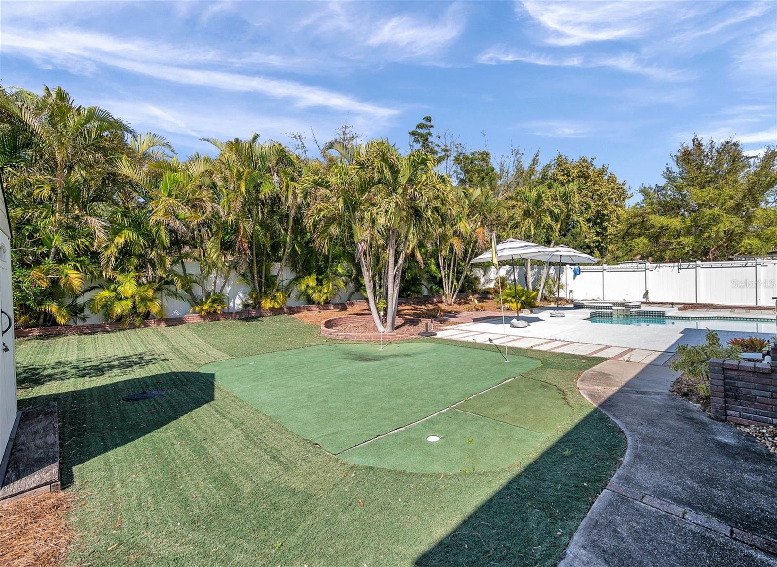 Image 26 of 29 For 14547 Oliver Street