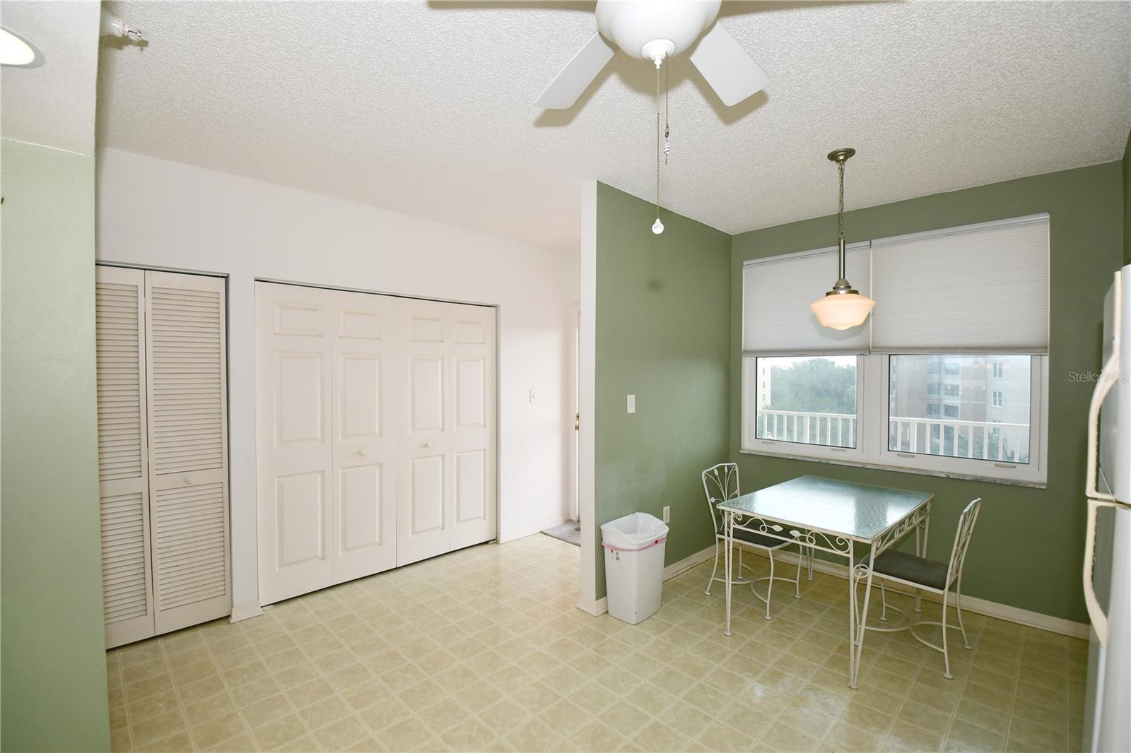 Image 8 of 39 For 6450 Shoreline Drive 9405