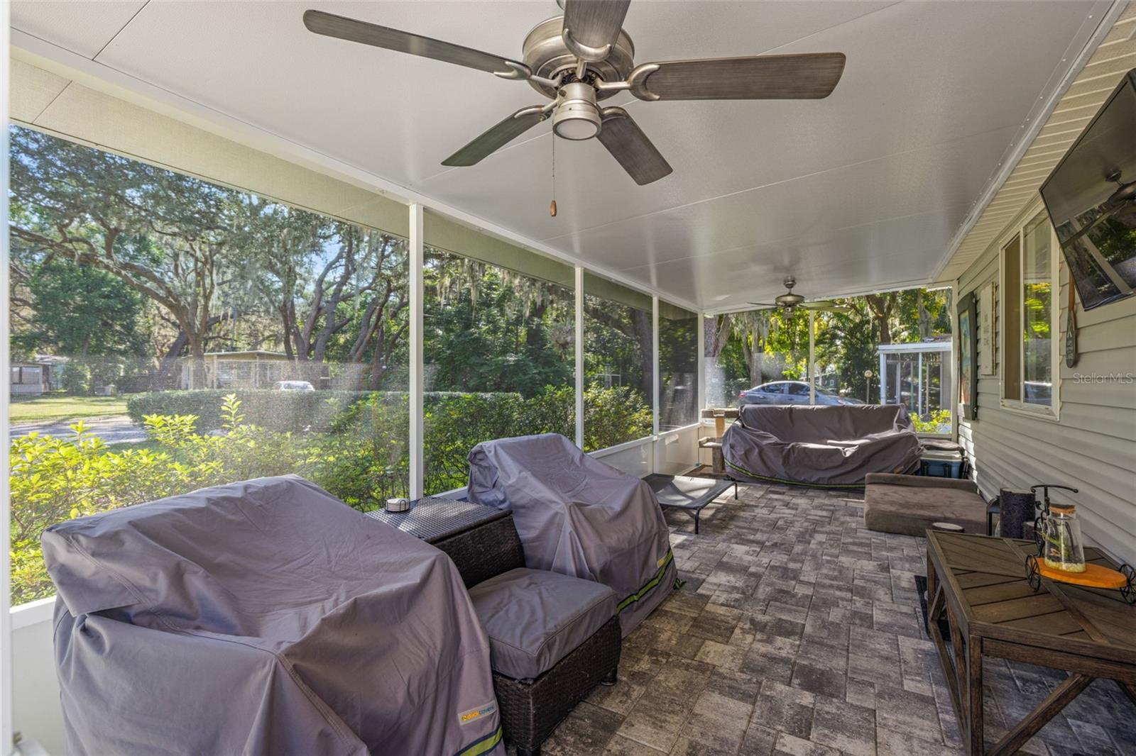 Image 4 of 40 For 1817 Beachway Ln