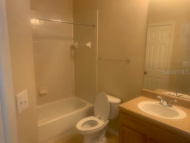 Image 10 of 19 For 10106 Courtney Oaks Circle 304