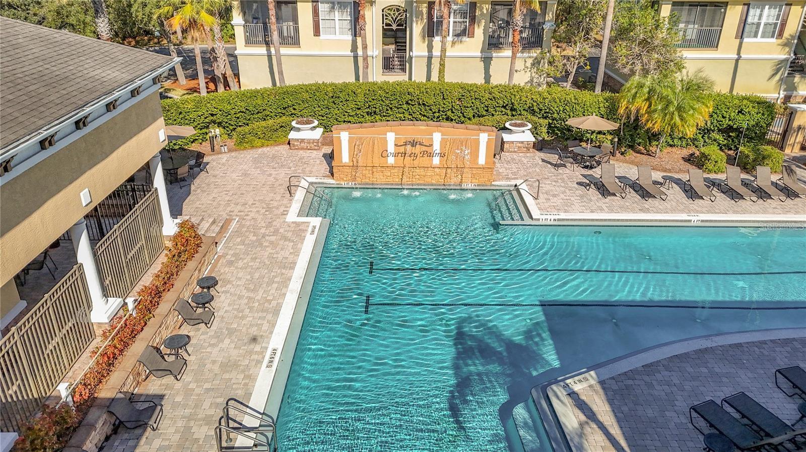 Image 17 of 19 For 10106 Courtney Oaks Circle 304