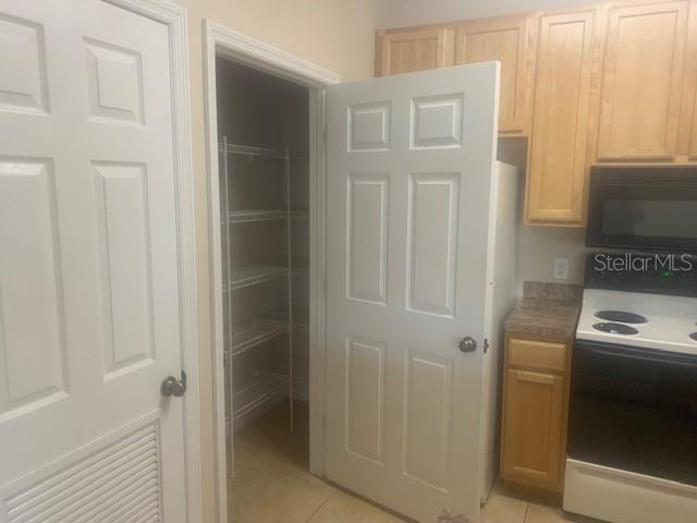 Image 3 of 19 For 10106 Courtney Oaks Circle 304
