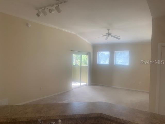 Image 4 of 19 For 10106 Courtney Oaks Circle 304
