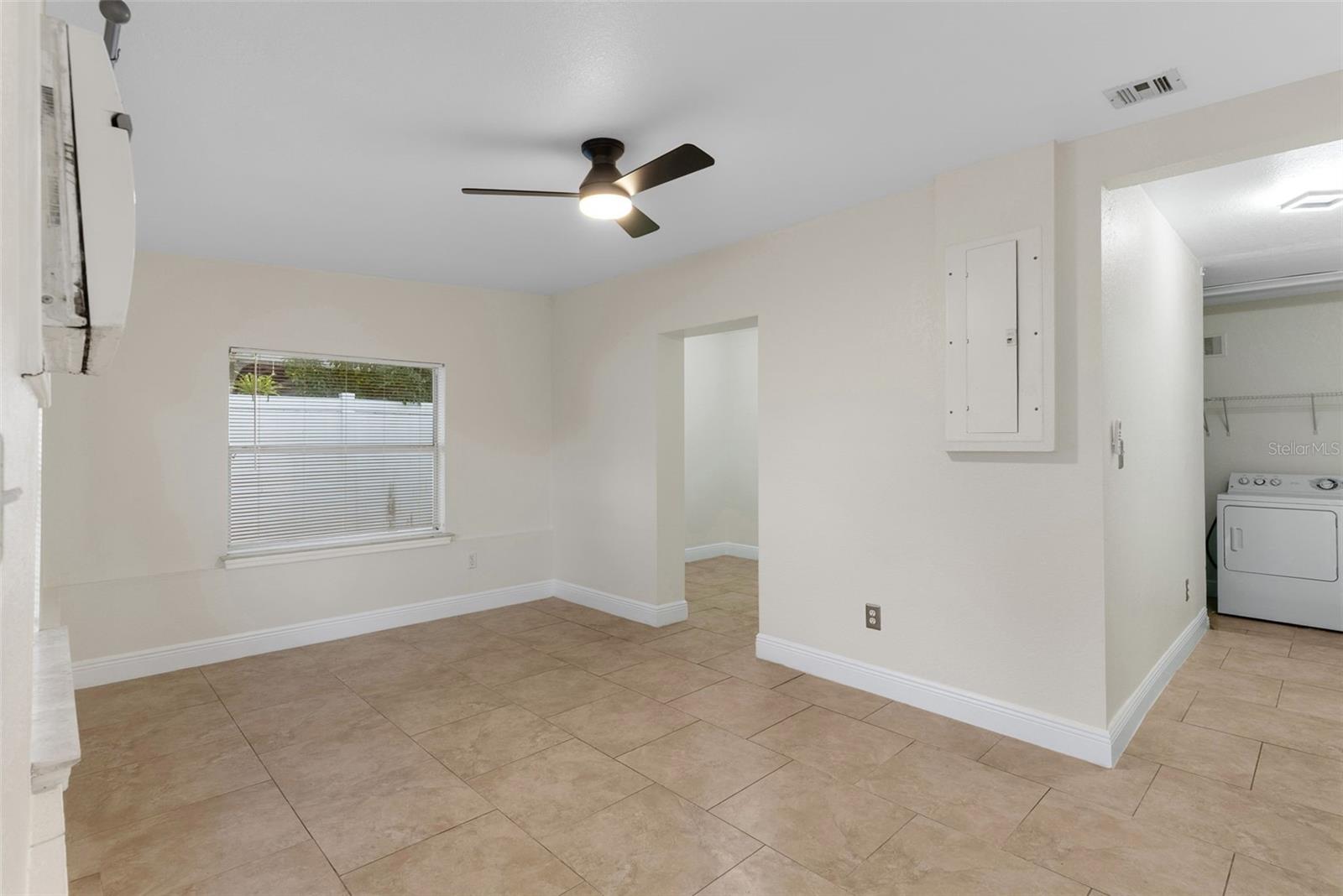 Image 11 of 33 For 5770 Crane Place