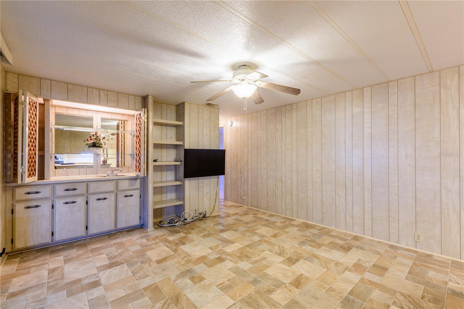 Image 13 of 41 For 7131 El Dewitt Street