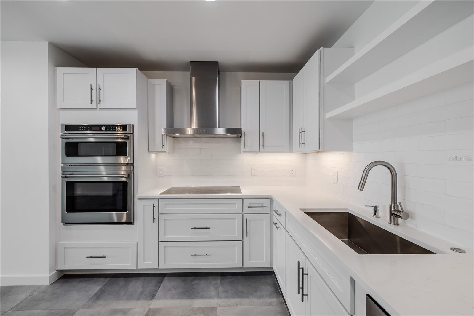 Image 11 of 82 For 920 Osceola Avenue 703