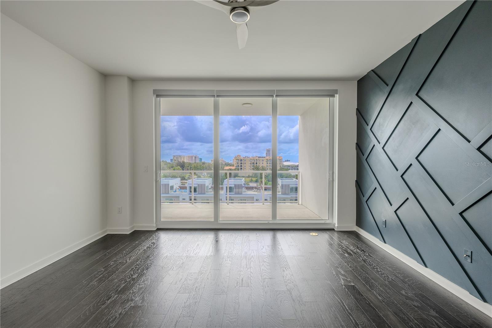 Image 25 of 82 For 920 Osceola Avenue 703