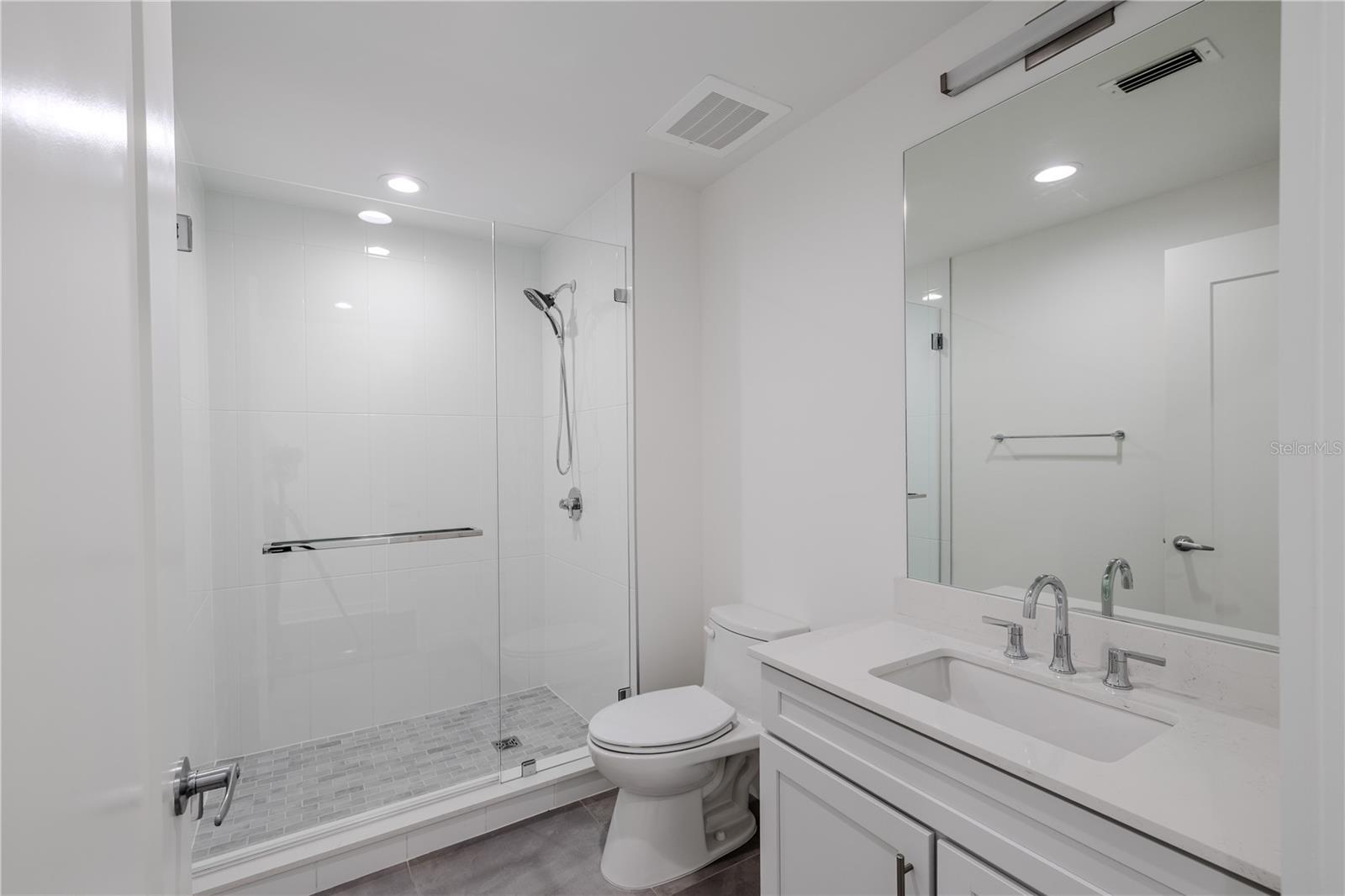 Image 41 of 82 For 920 Osceola Avenue 703