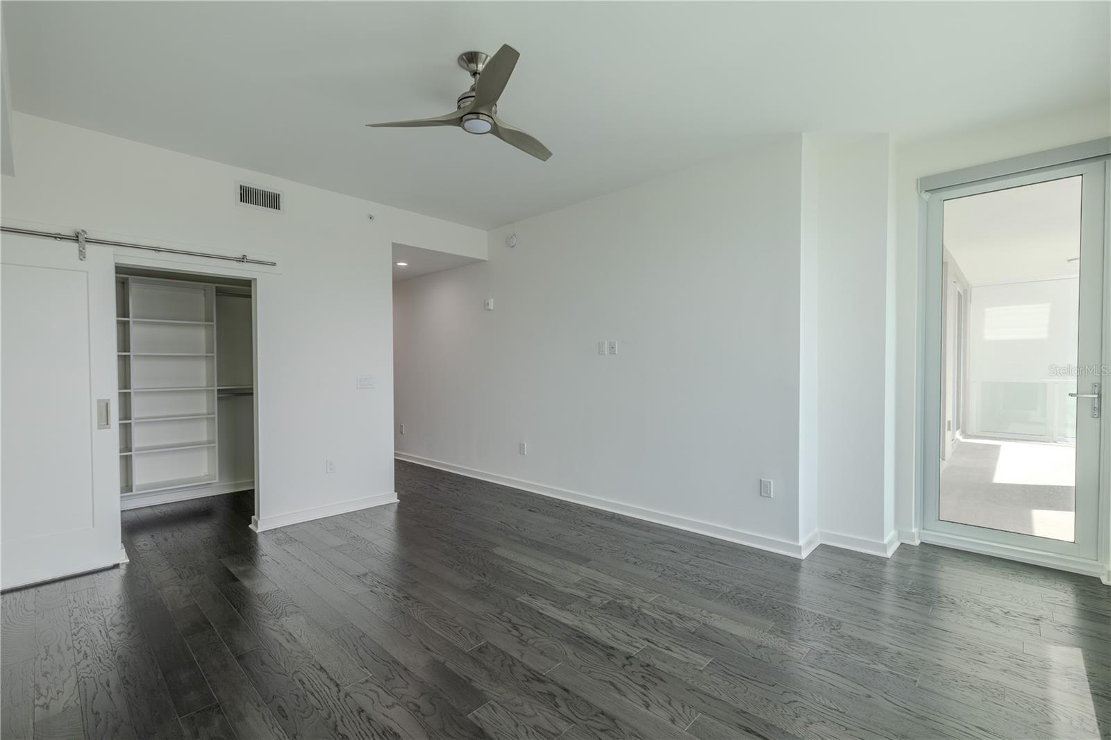 Image 43 of 82 For 920 Osceola Avenue 703