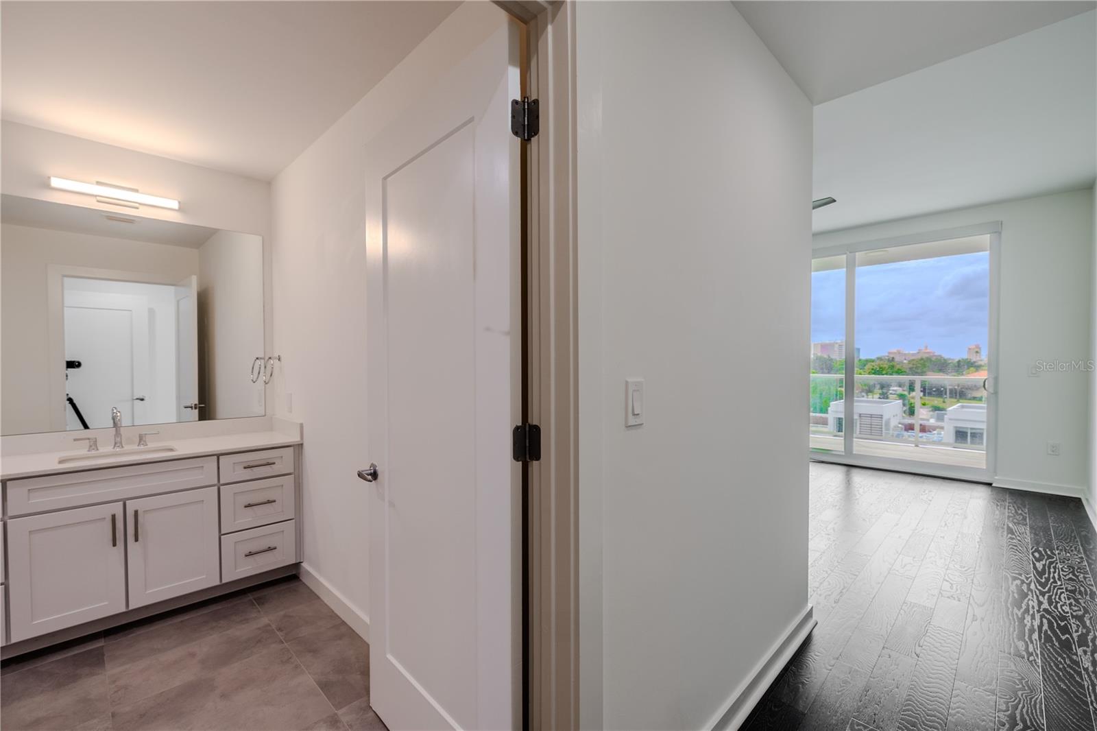 Image 49 of 82 For 920 Osceola Avenue 703