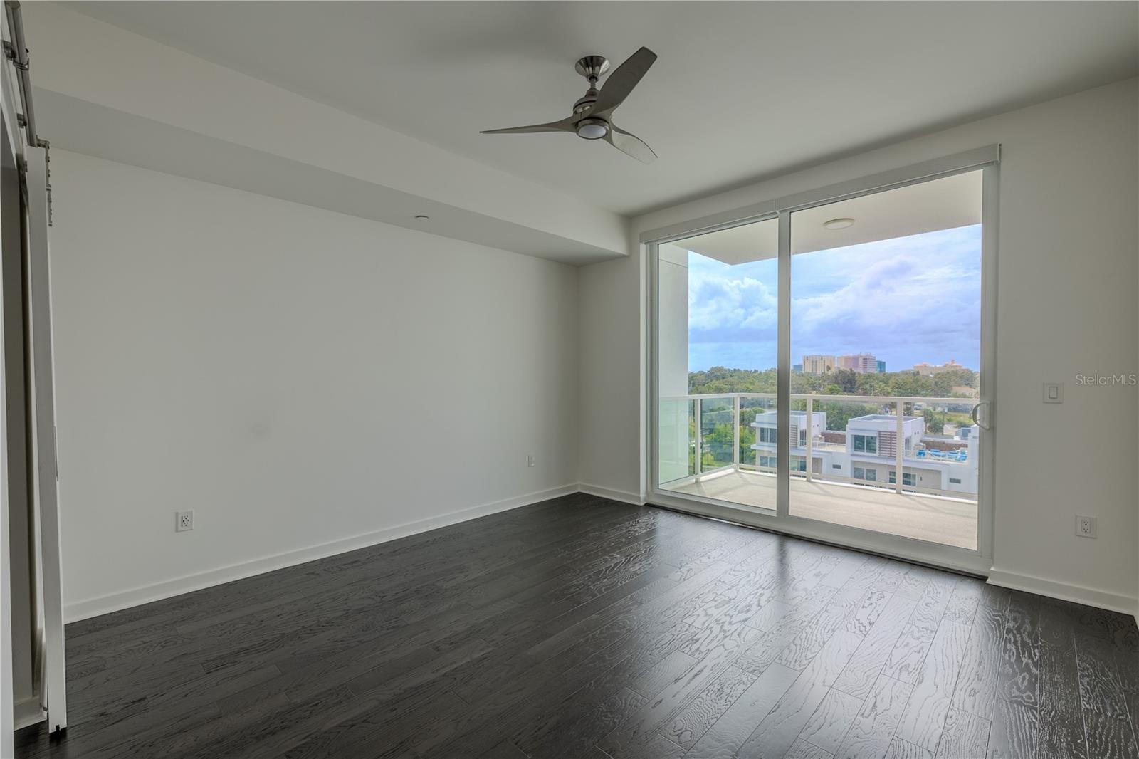Image 50 of 82 For 920 Osceola Avenue 703