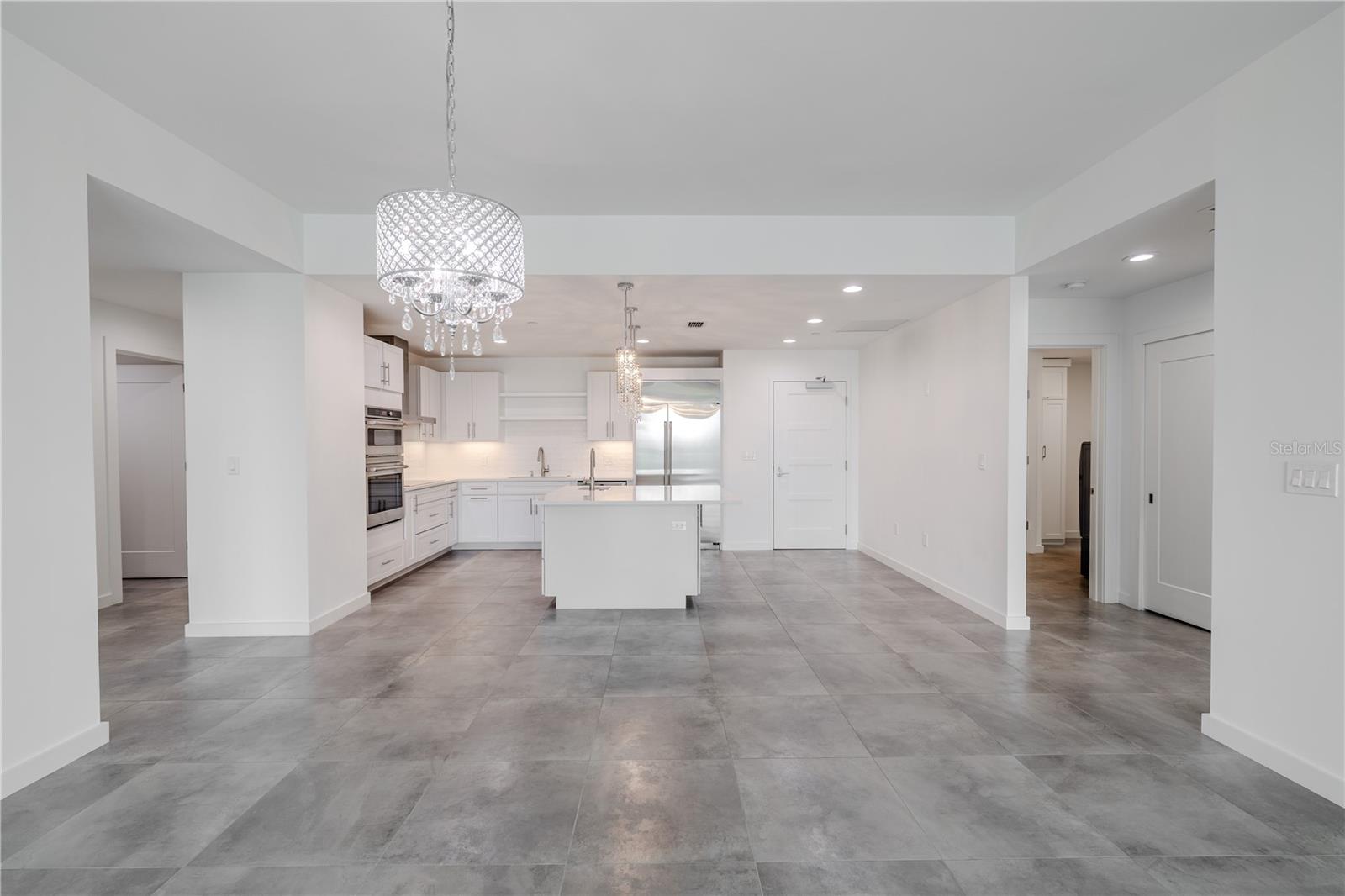 Image 7 of 82 For 920 Osceola Avenue 703