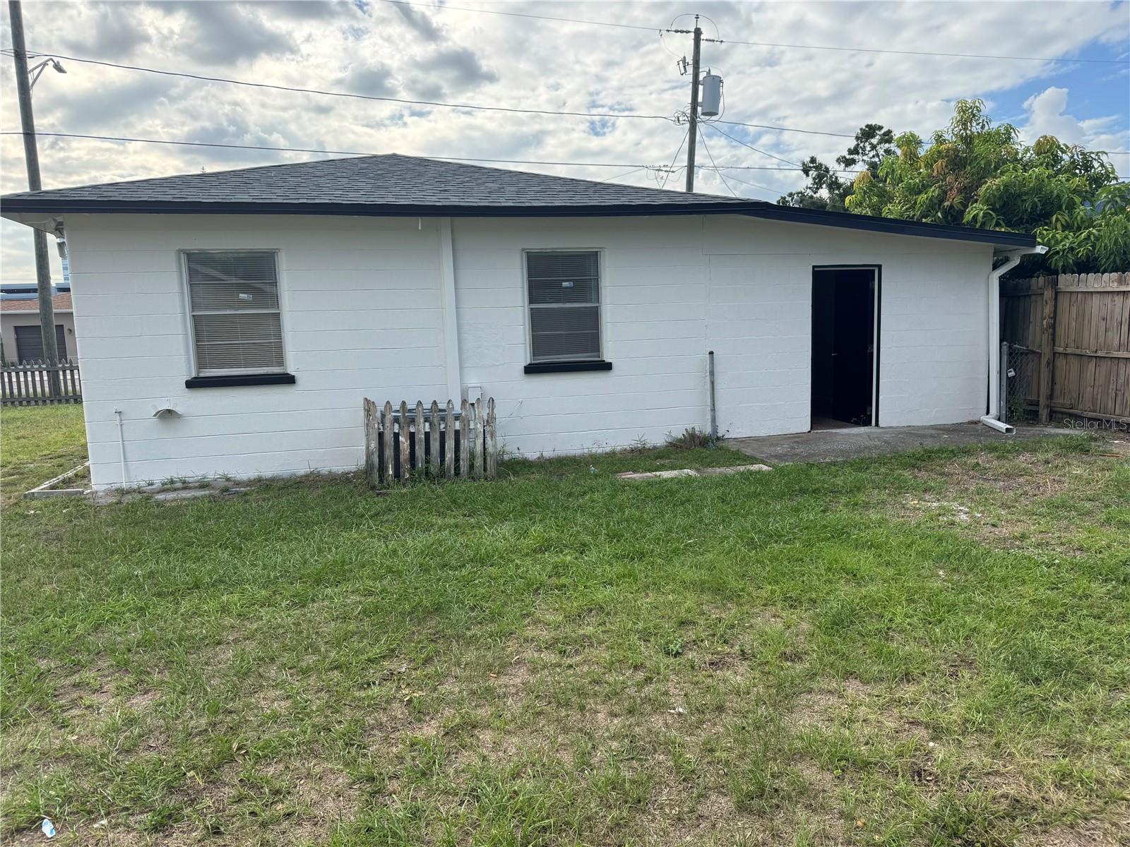 Image 4 of 16 For 201 Himes Avenue