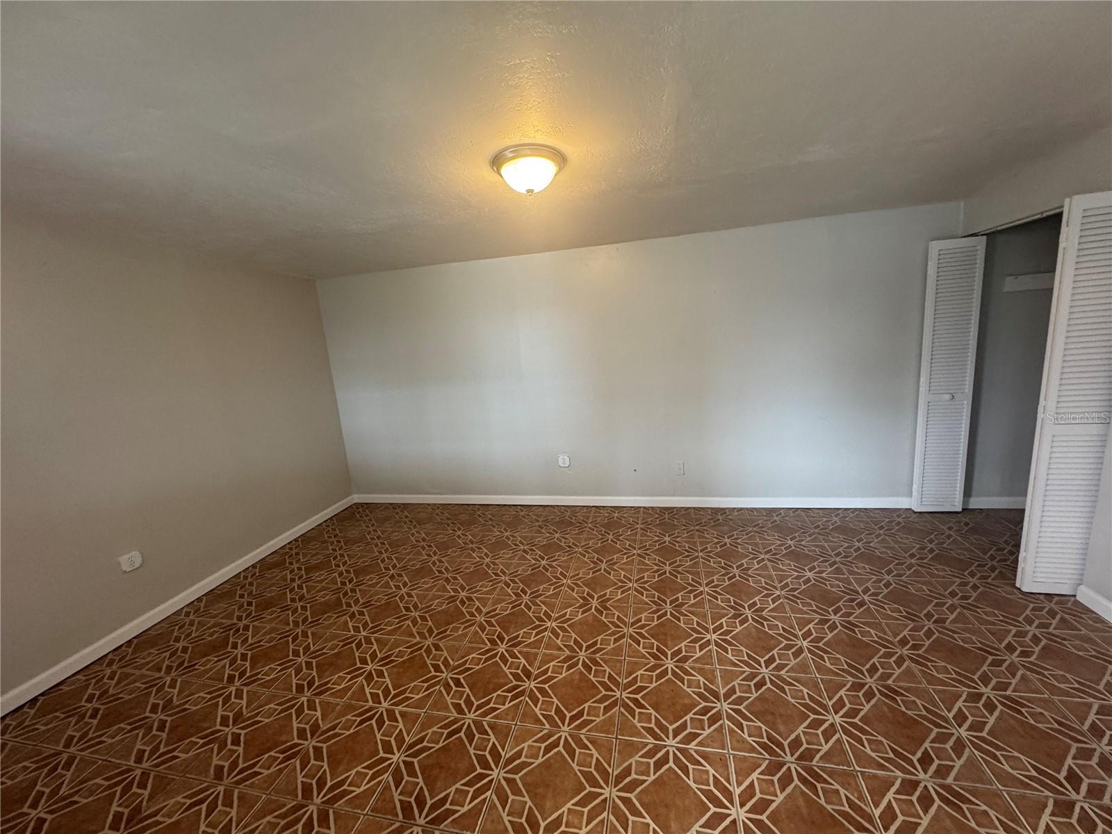 Image 8 of 16 For 201 Himes Avenue