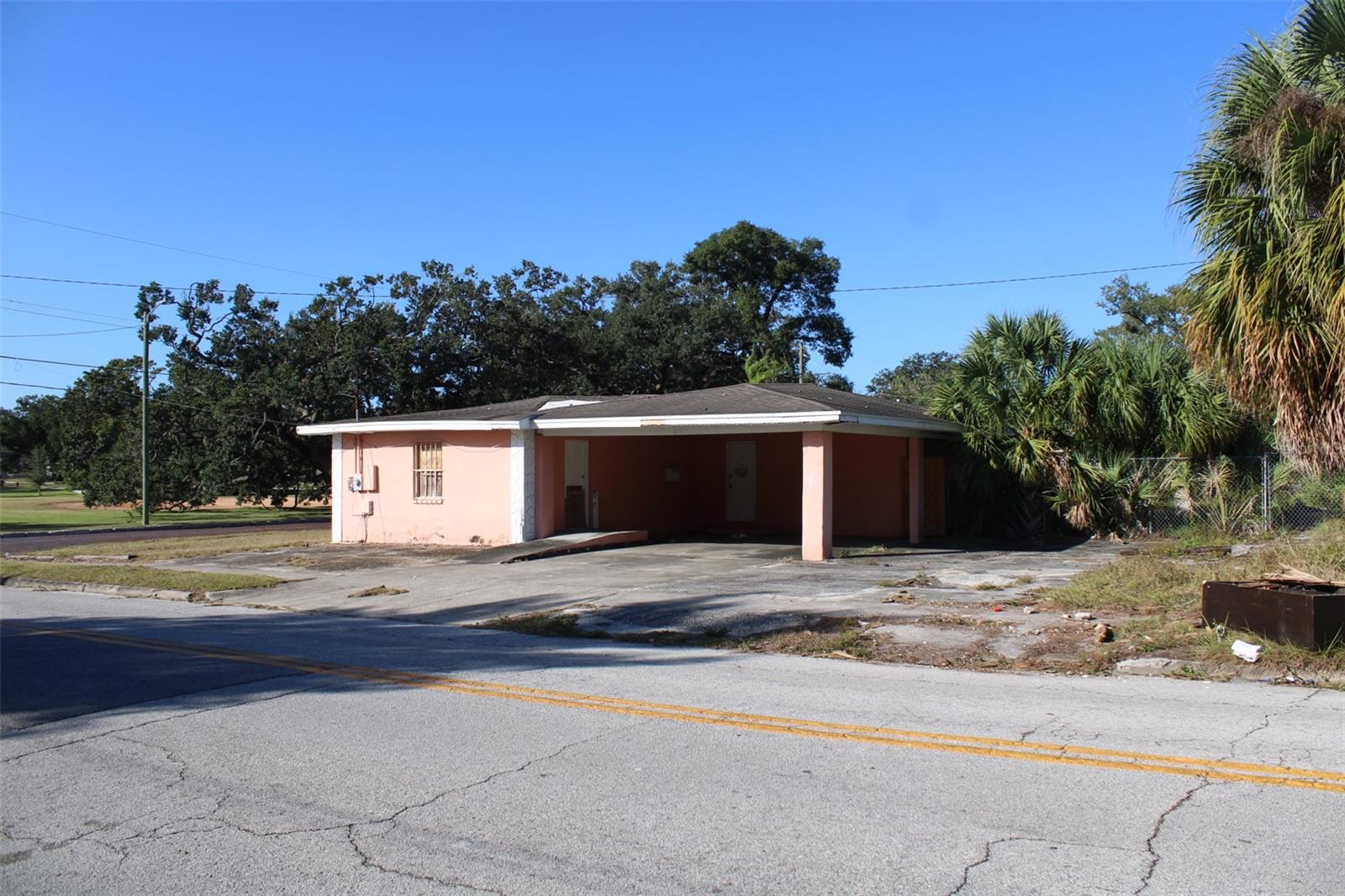 Image 32 of 37 For 418 Emily Street