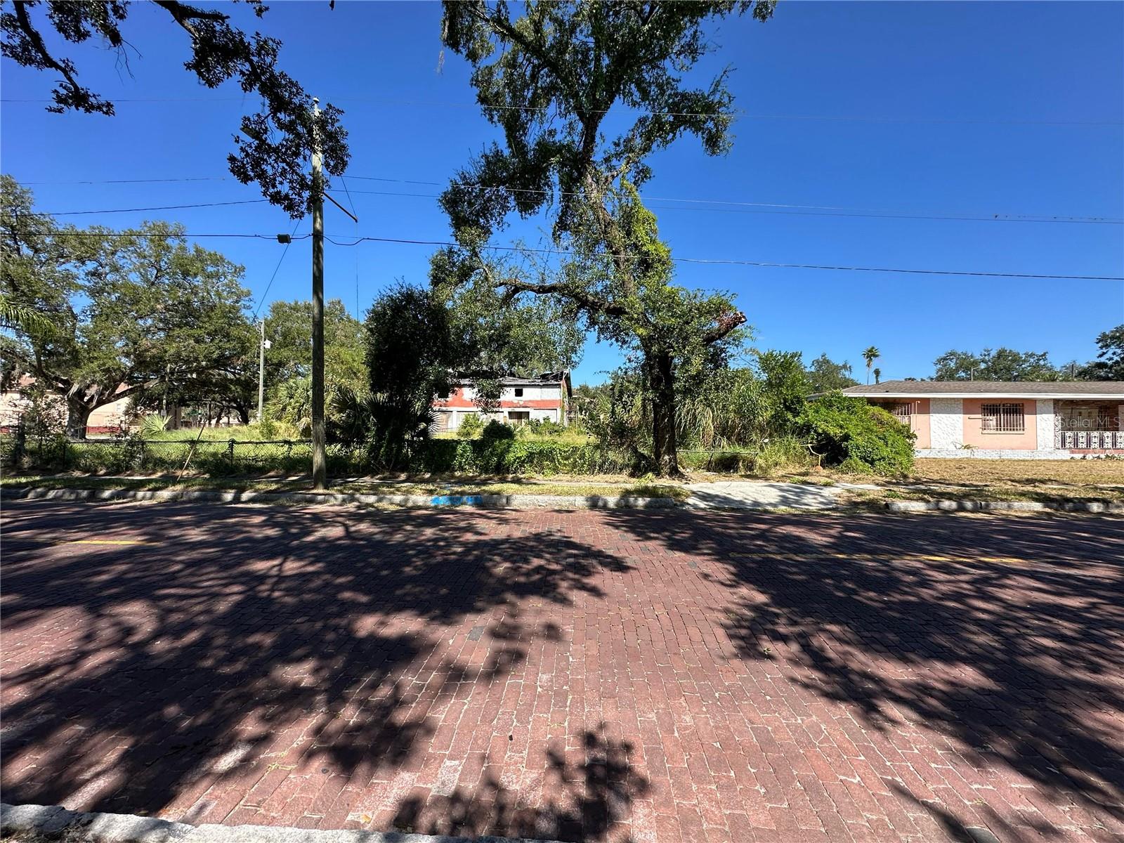 Image 37 of 37 For 418 Emily Street