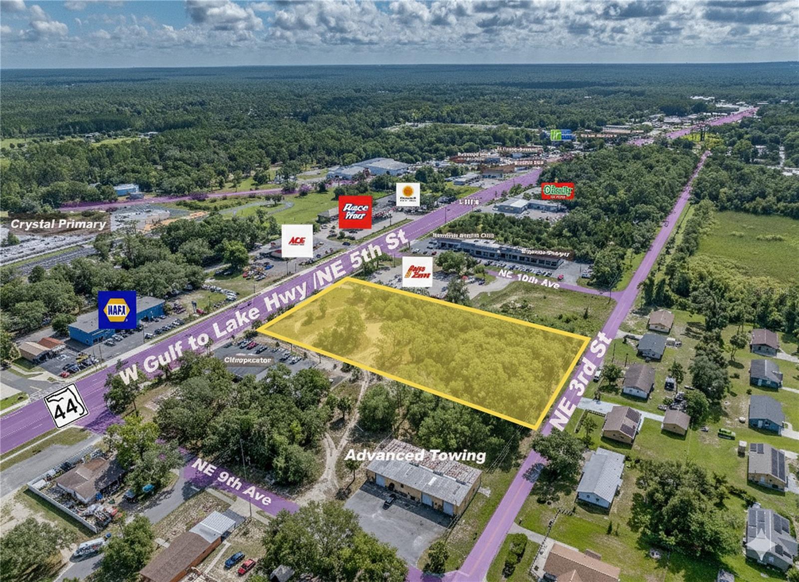 Listing photo id 2 for 950 5th Street