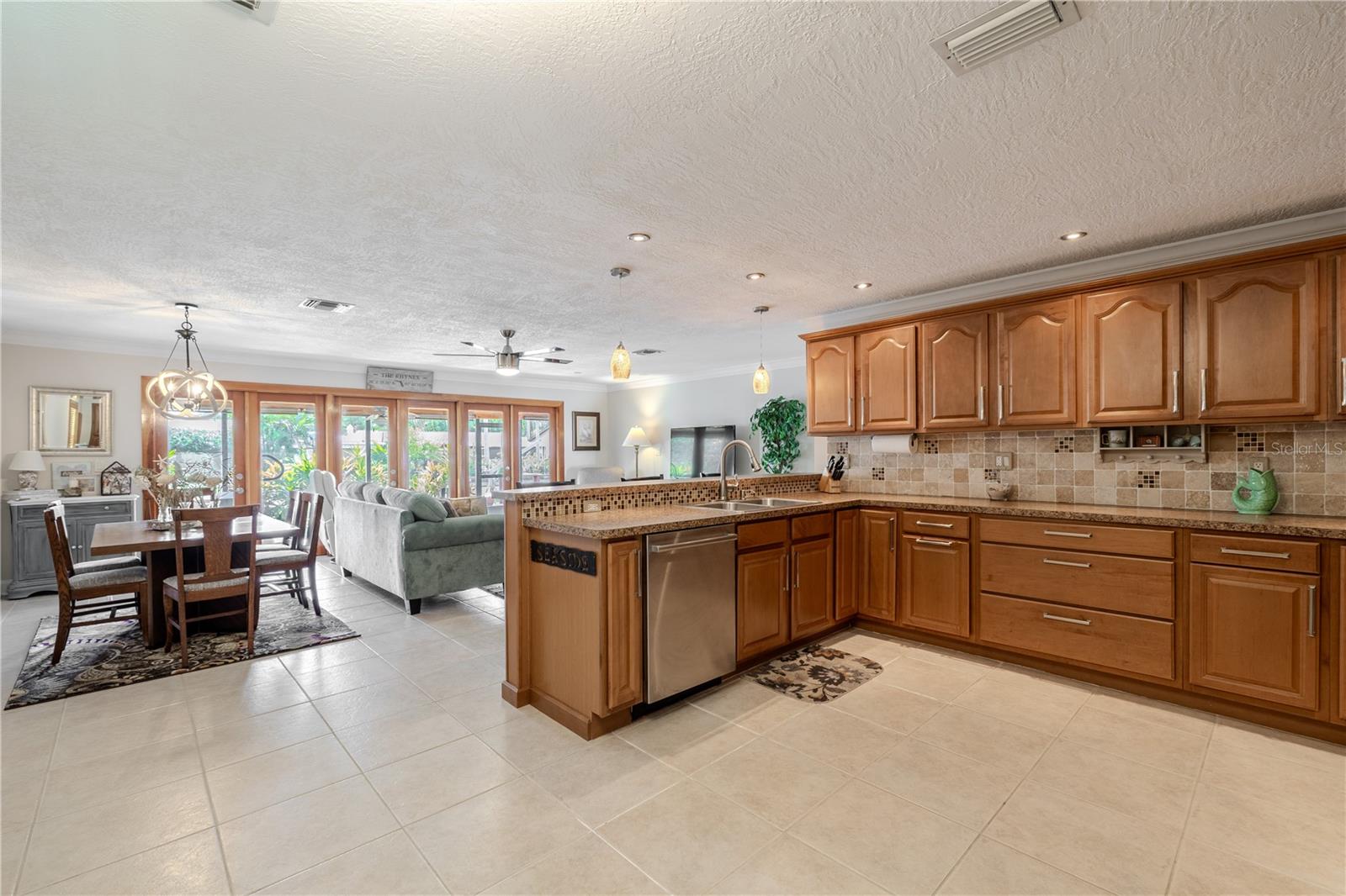 Image 16 of 40 For 44 Cypress Drive