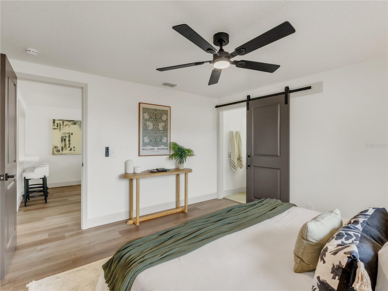 Image 9 of 22 For 10525 Valencia Road