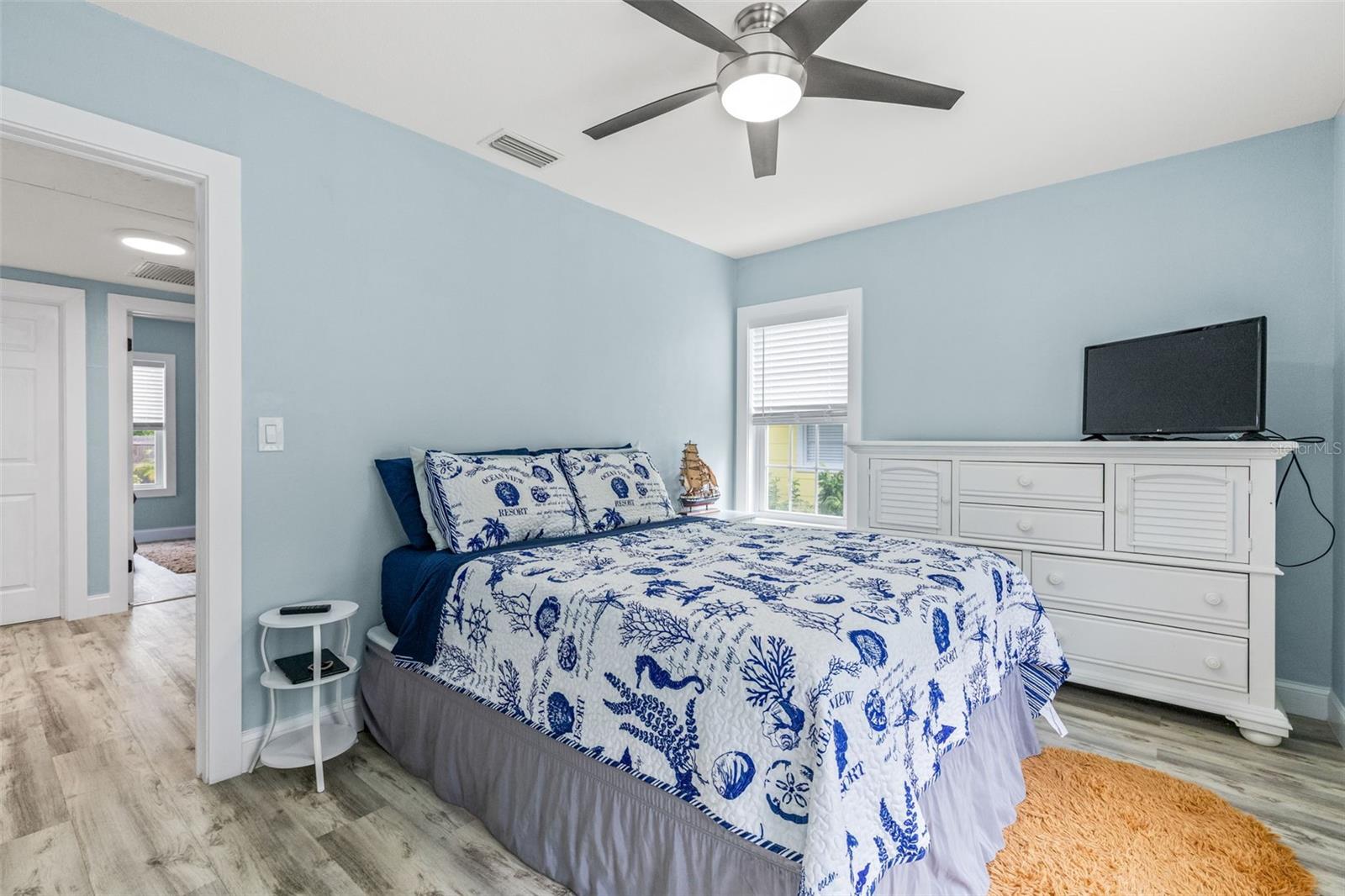 Image 18 of 40 For 3135 8th Avenue N