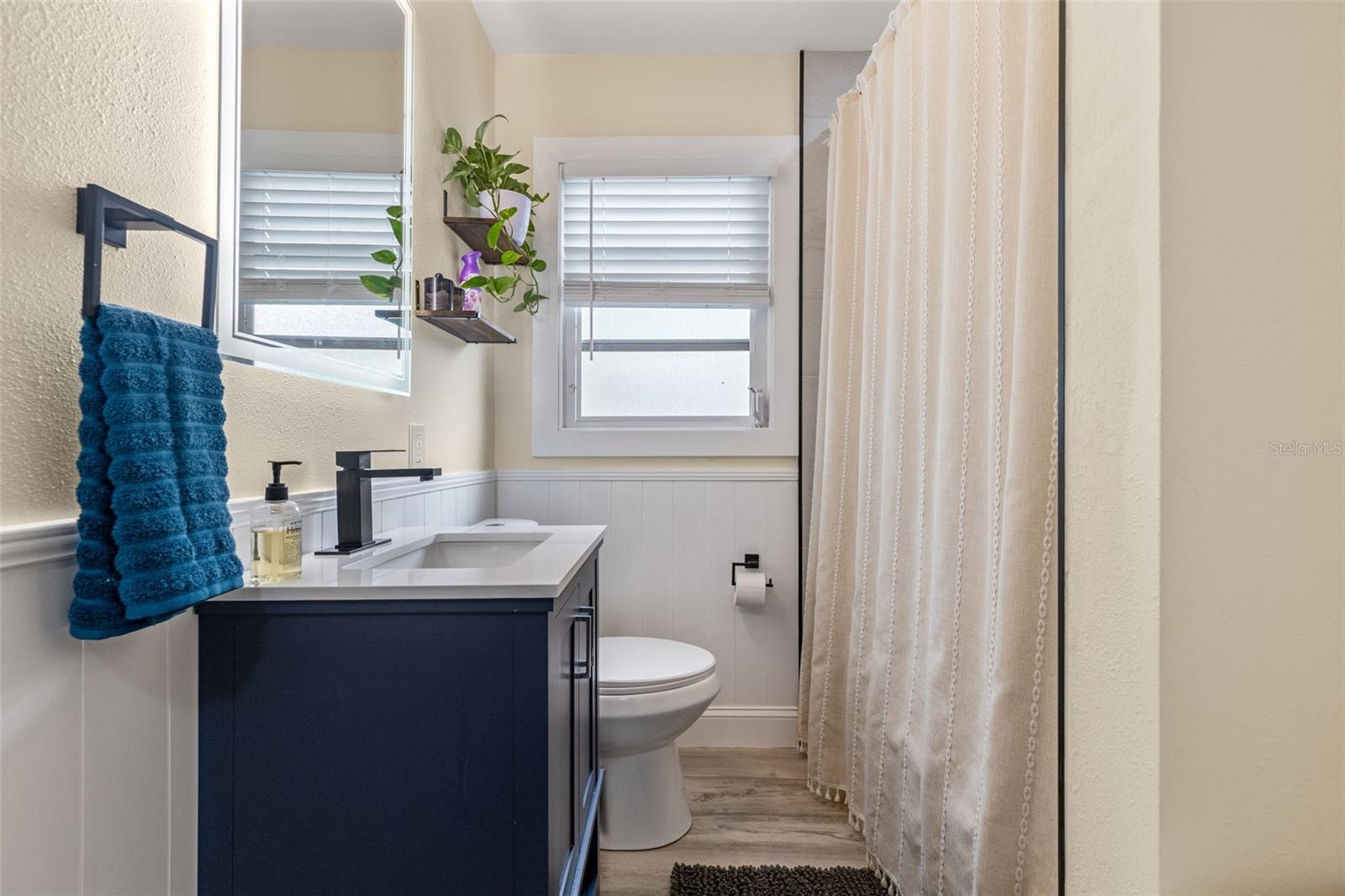 Image 21 of 40 For 3135 8th Avenue N