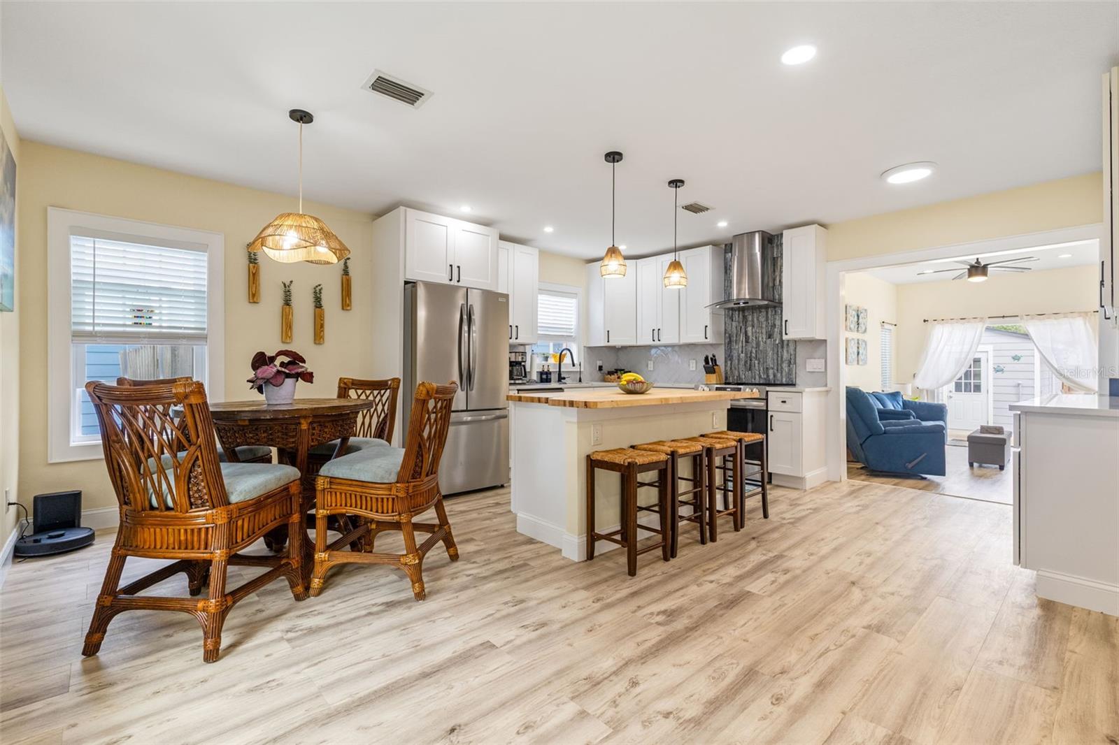 Image 4 of 40 For 3135 8th Avenue N