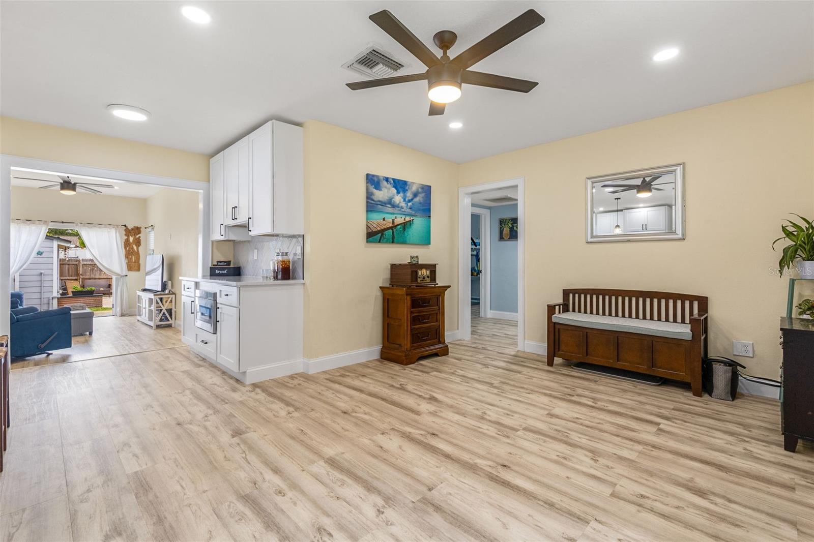 Image 5 of 40 For 3135 8th Avenue N