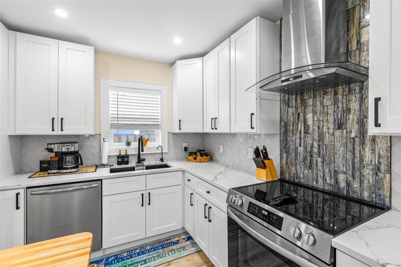 Image 8 of 40 For 3135 8th Avenue N