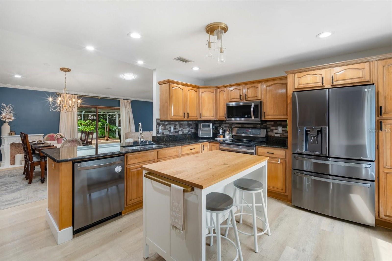Image 13 of 31 For 15911 Ironware Place