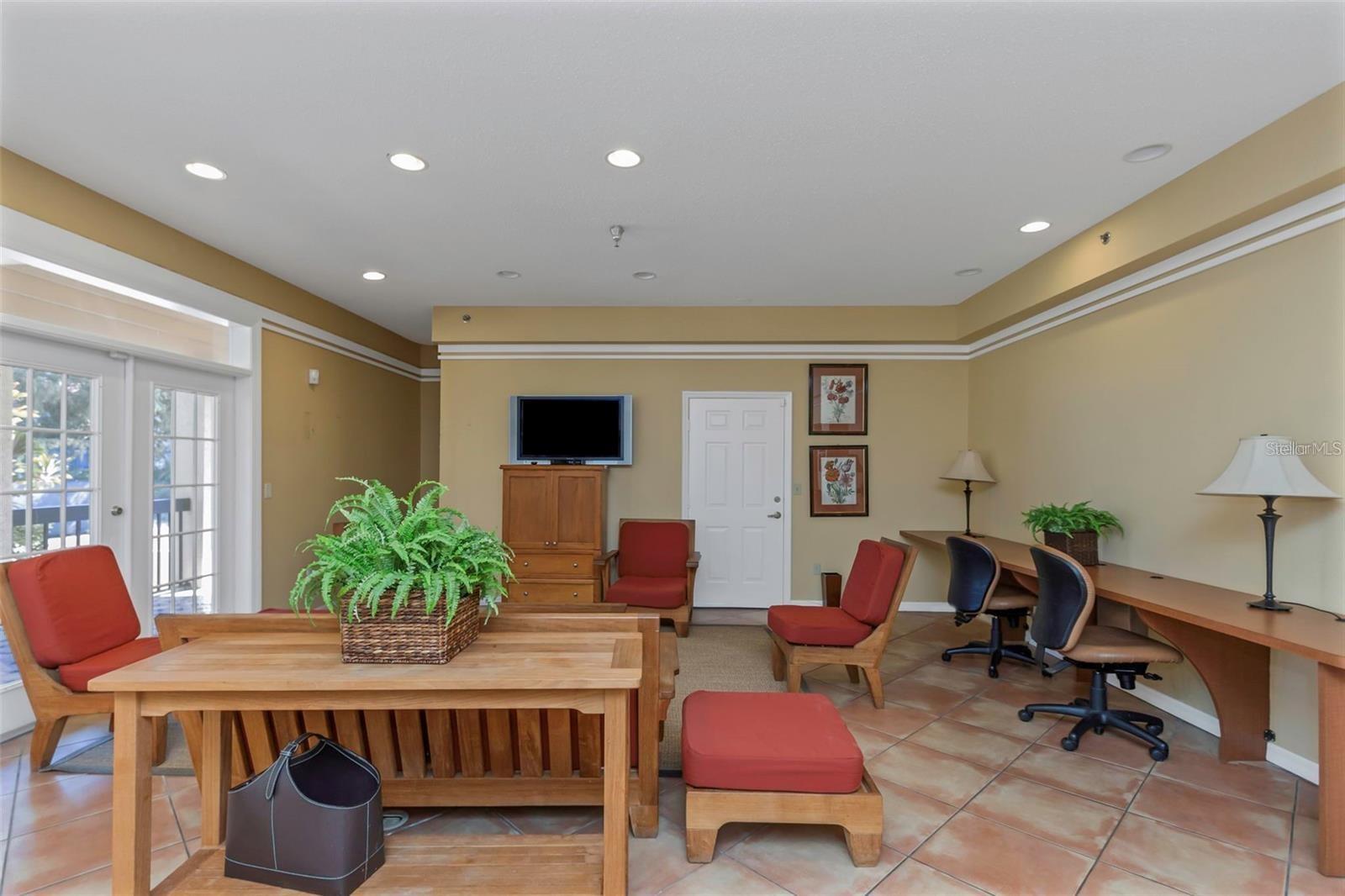 Image 34 of 35 For 2400 Feather Sound Drive 534