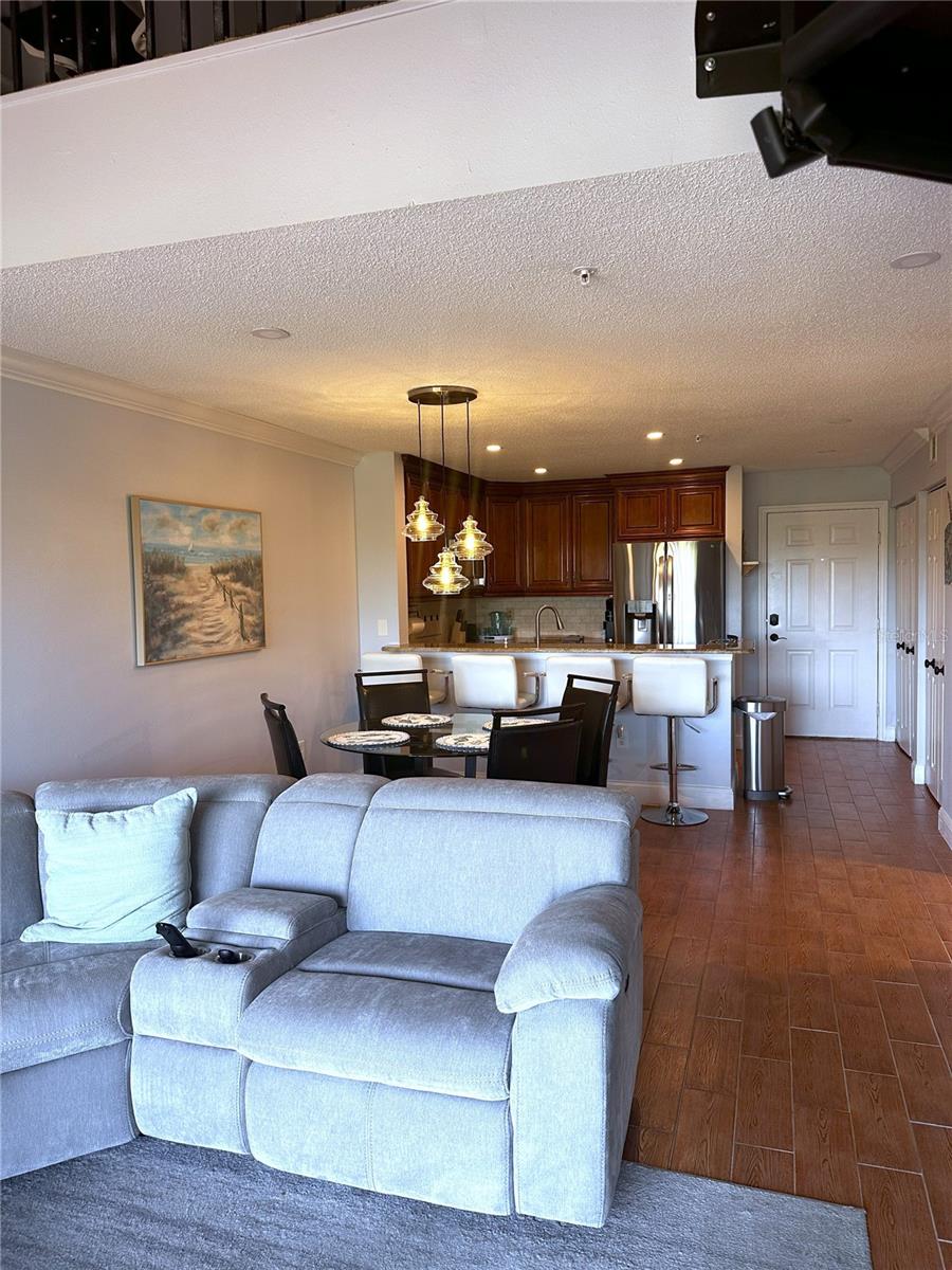 Image 5 of 35 For 2400 Feather Sound Drive 534