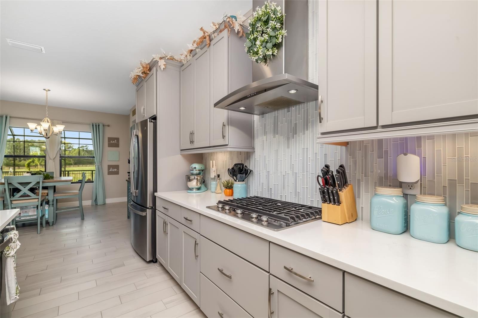 Image 16 of 56 For 8213 Carrhill Place