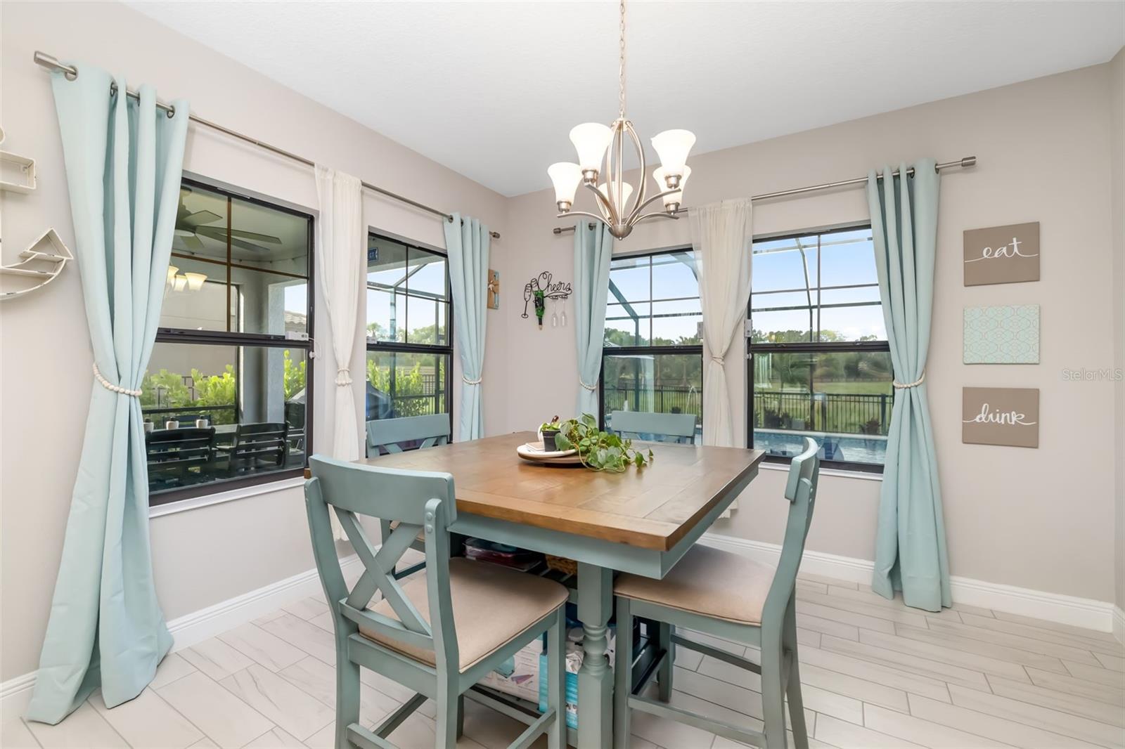 Image 17 of 56 For 8213 Carrhill Place