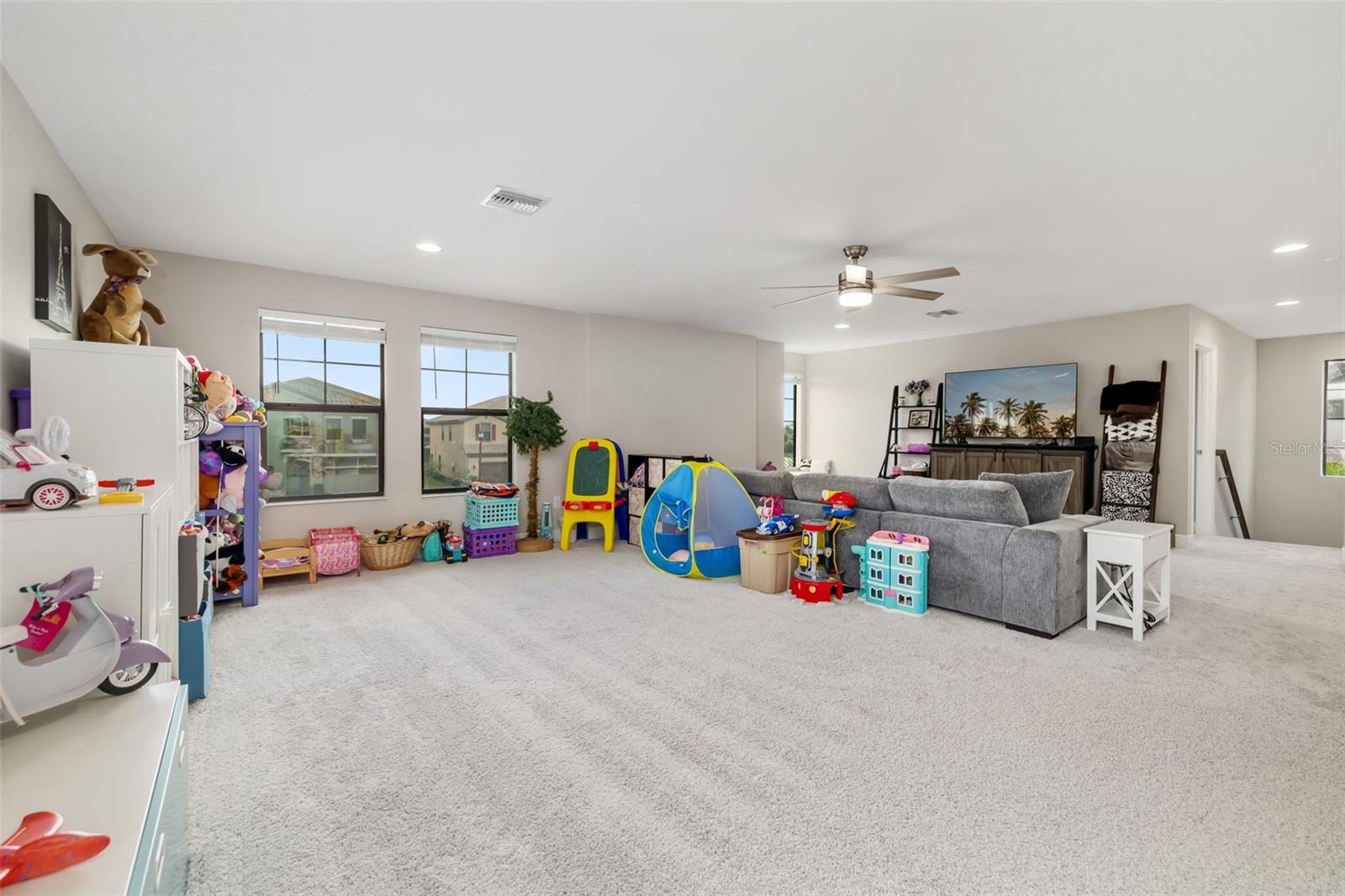 Image 39 of 56 For 8213 Carrhill Place
