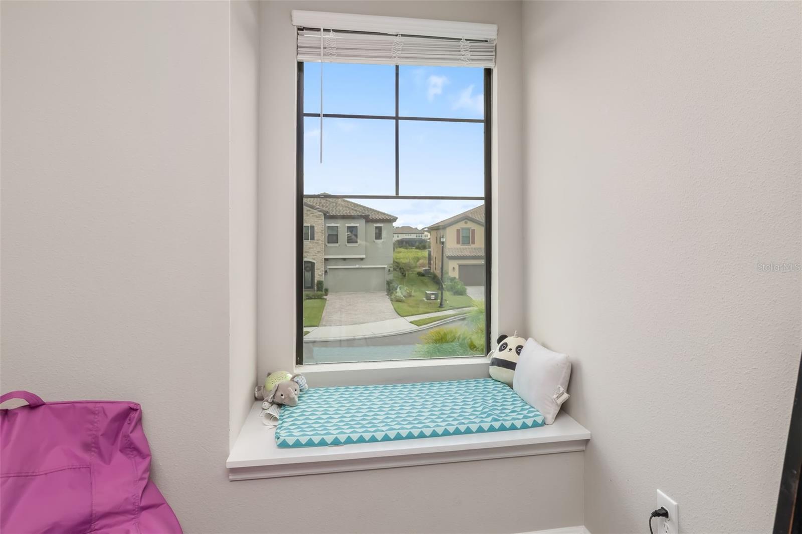 Image 41 of 56 For 8213 Carrhill Place
