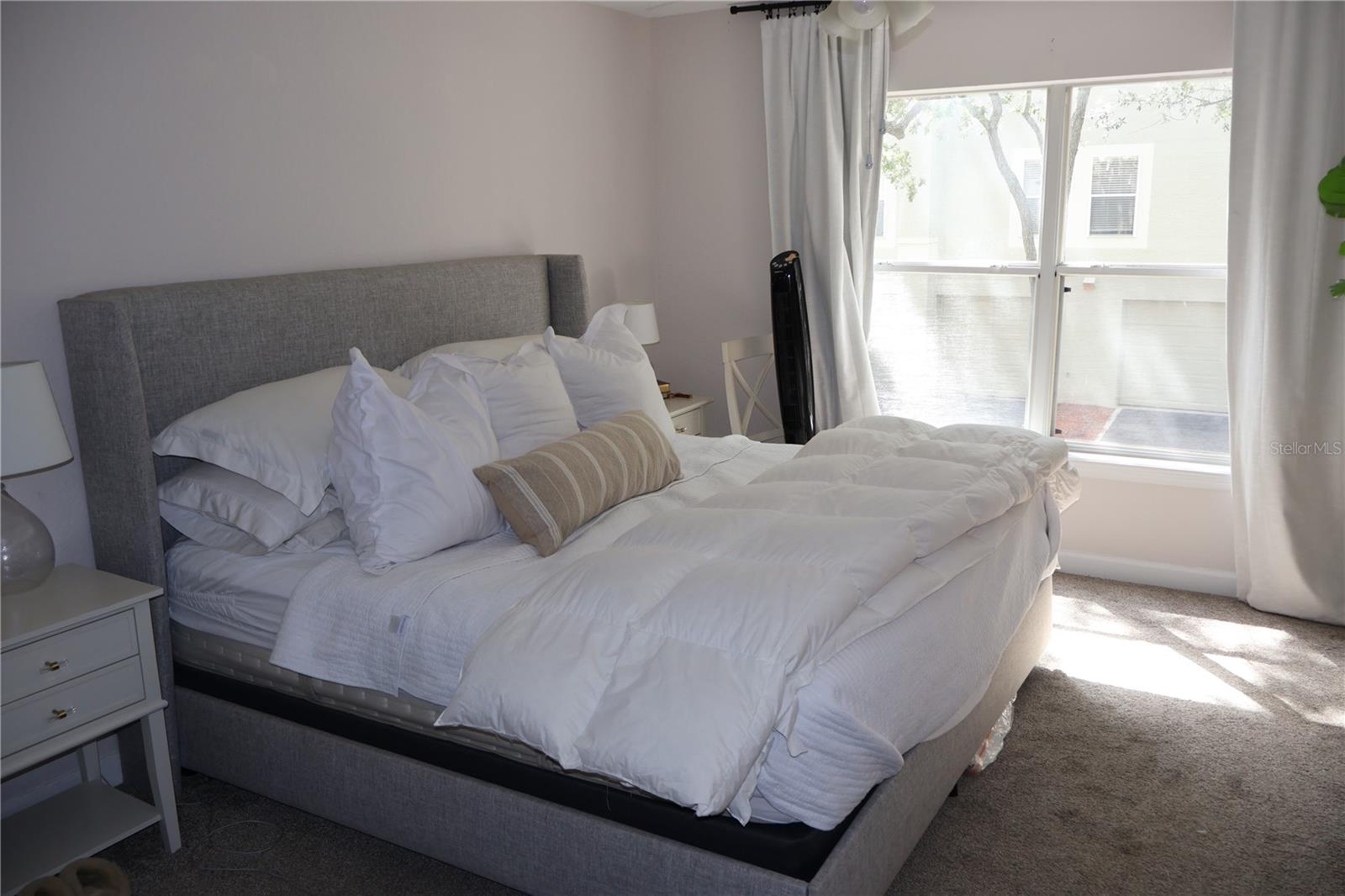 Image 13 of 35 For 601 Island Place Way