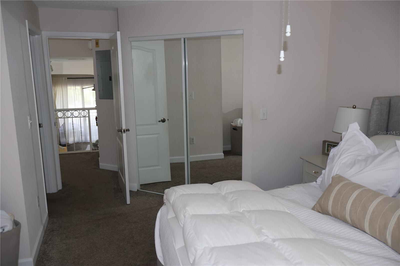 Image 14 of 35 For 601 Island Place Way