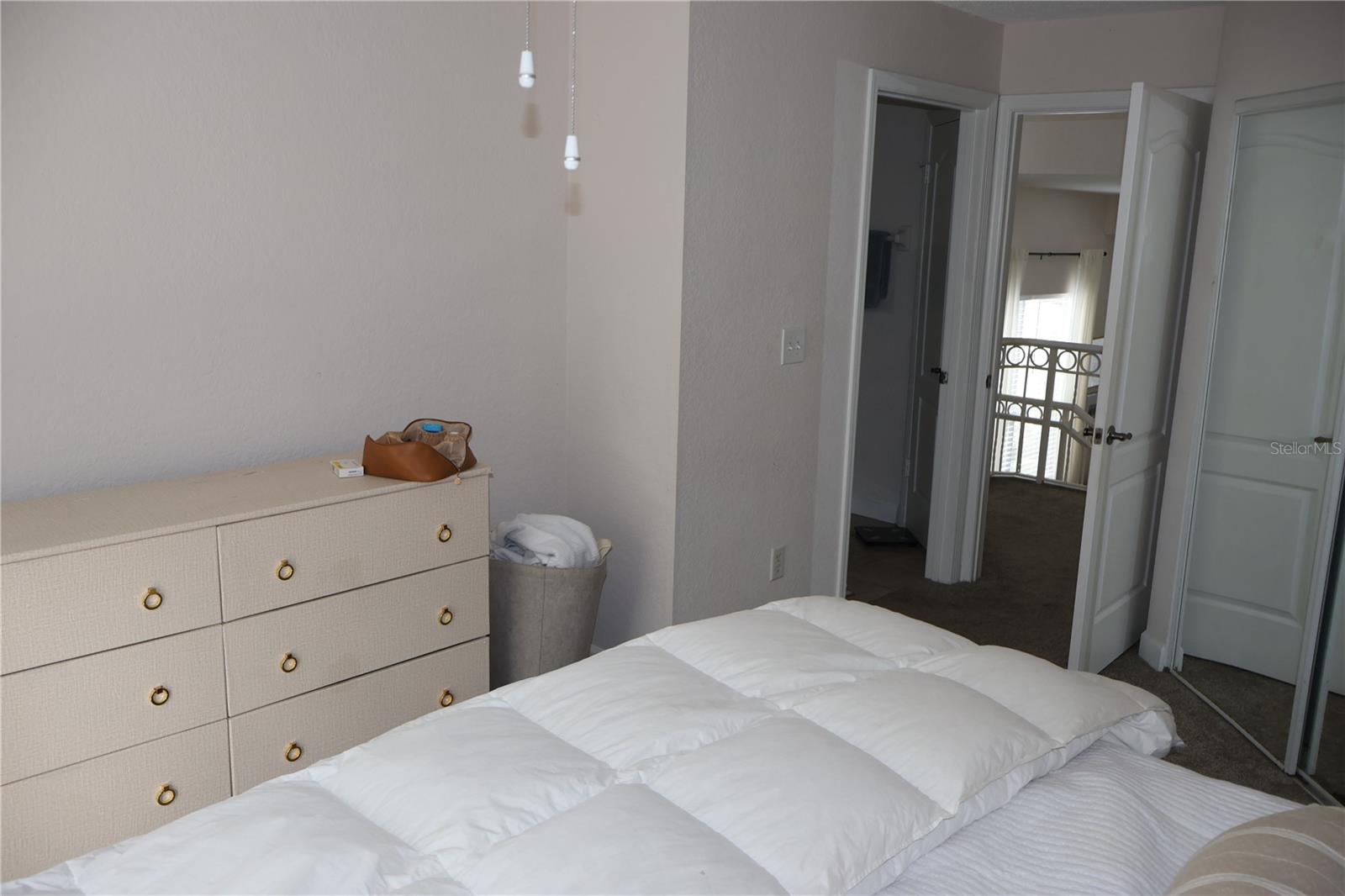 Image 15 of 35 For 601 Island Place Way