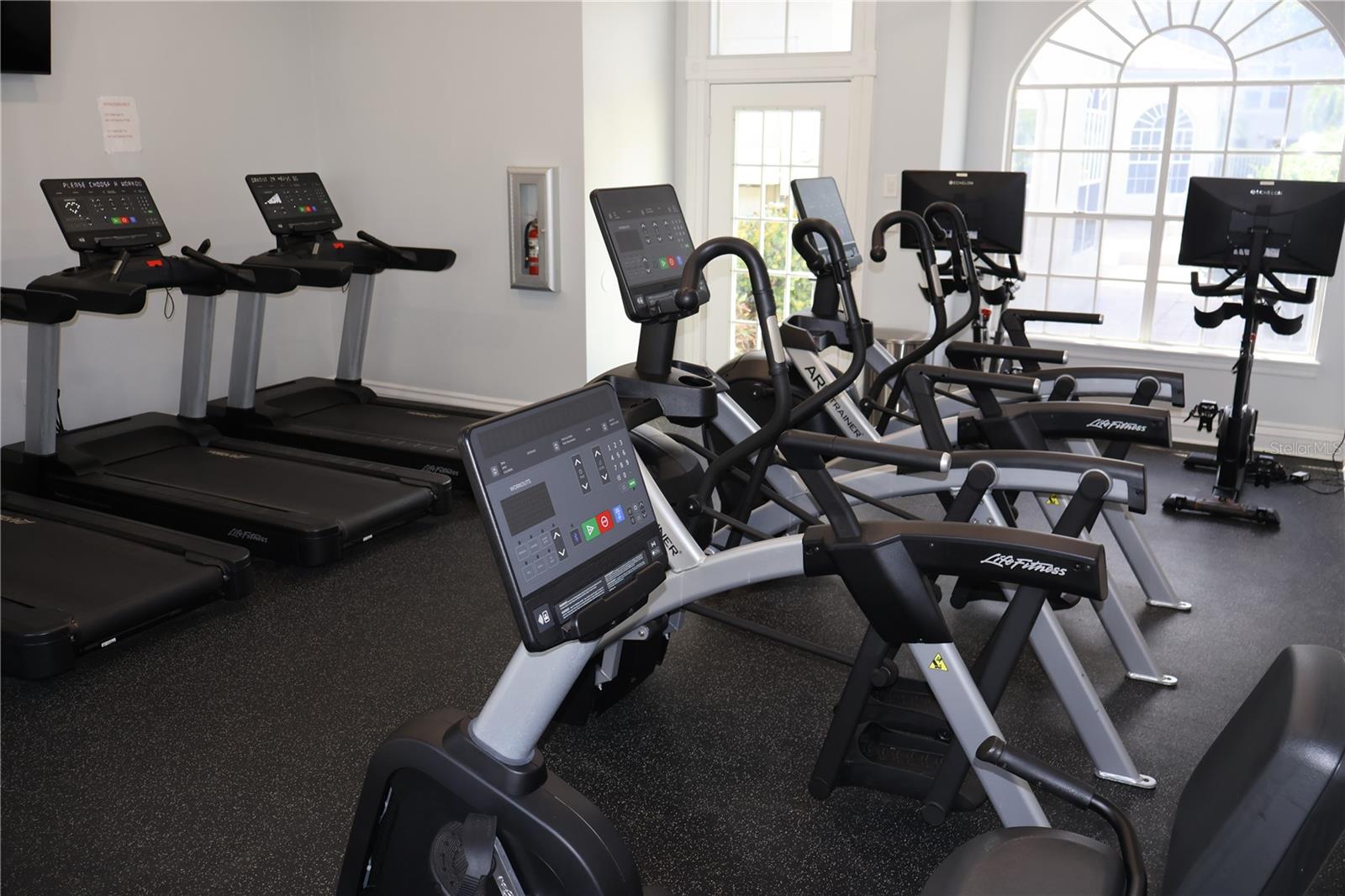 Image 26 of 35 For 601 Island Place Way