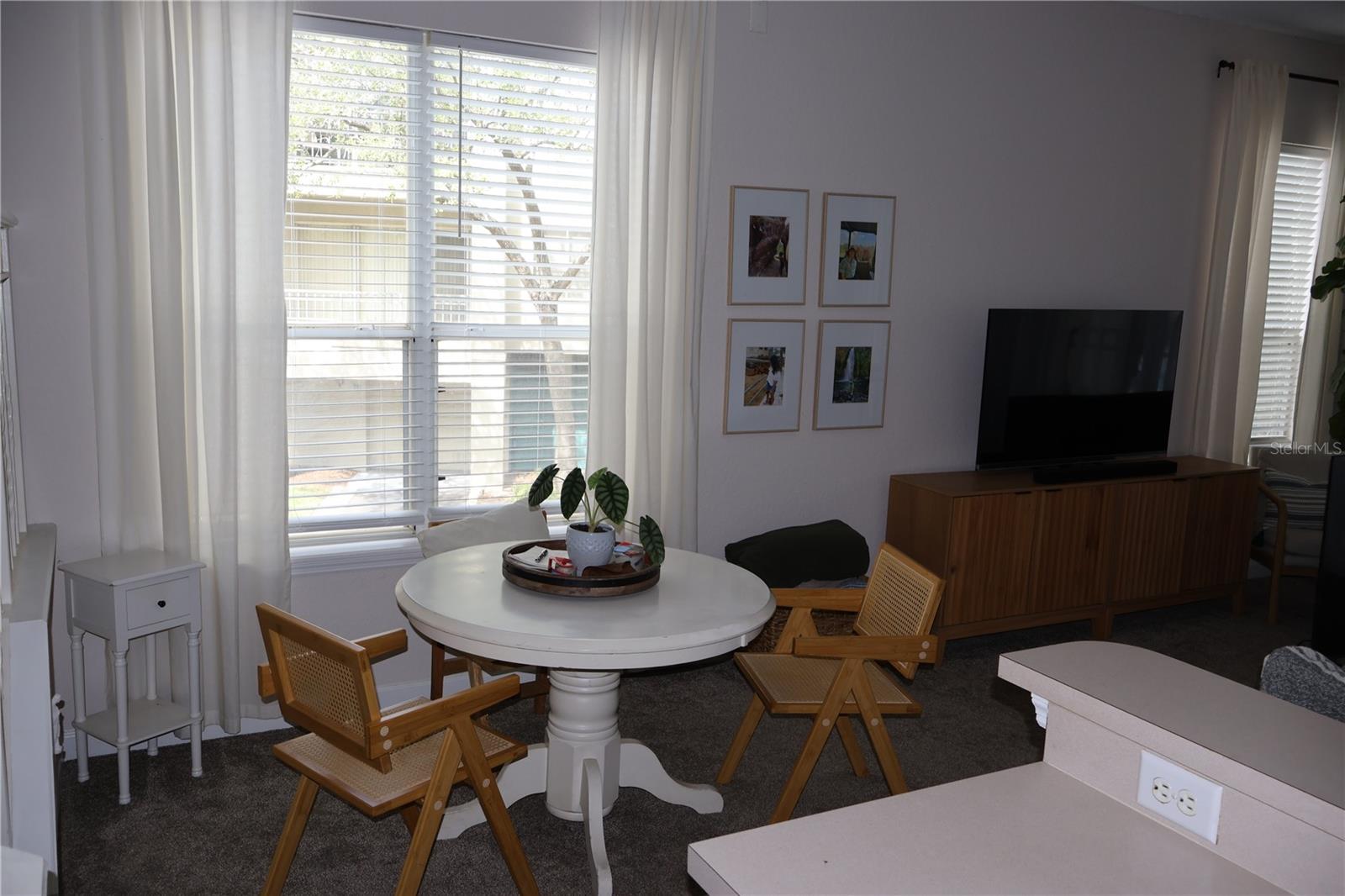 Image 5 of 35 For 601 Island Place Way