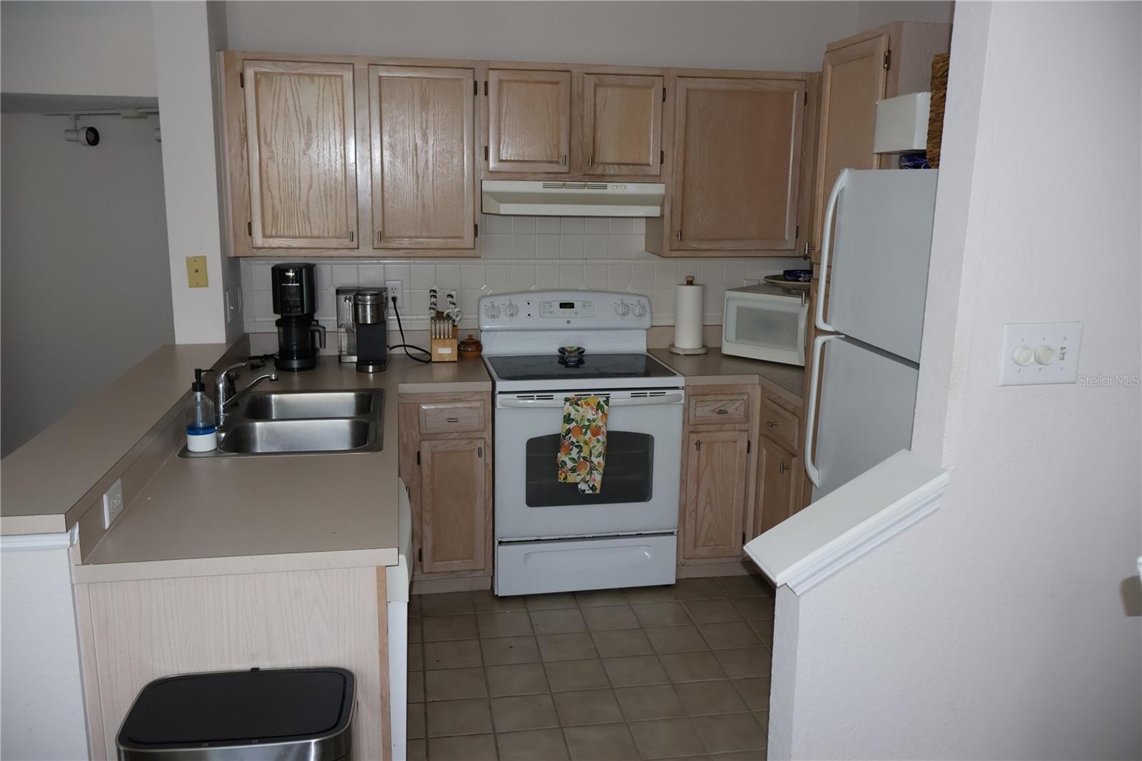 Image 7 of 35 For 601 Island Place Way