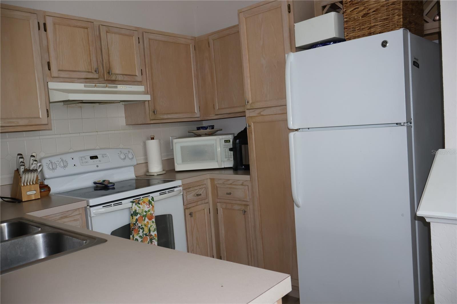 Image 8 of 35 For 601 Island Place Way