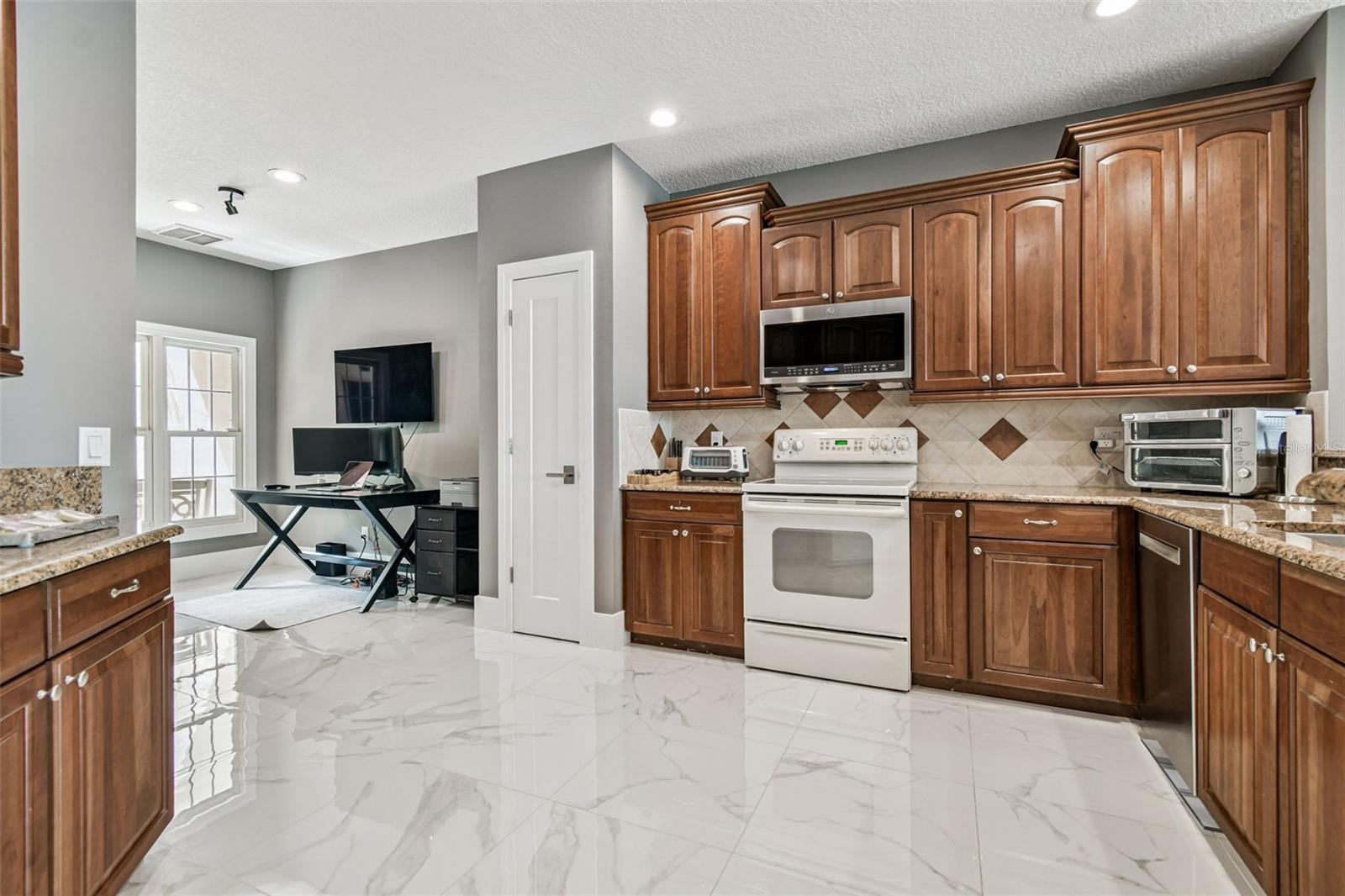 Image 10 of 89 For 3155 Lake Ellen Drive