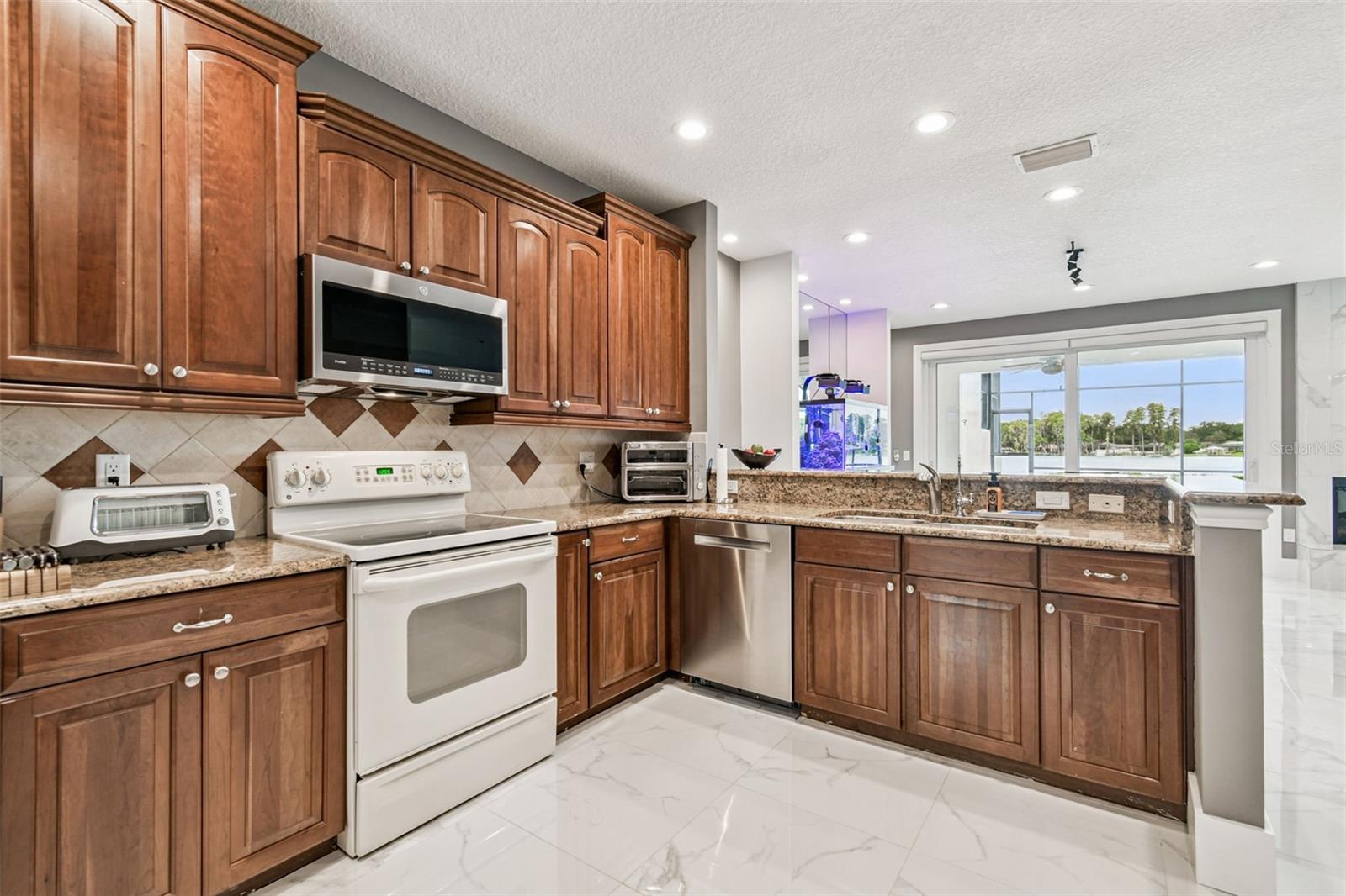 Image 13 of 89 For 3155 Lake Ellen Drive