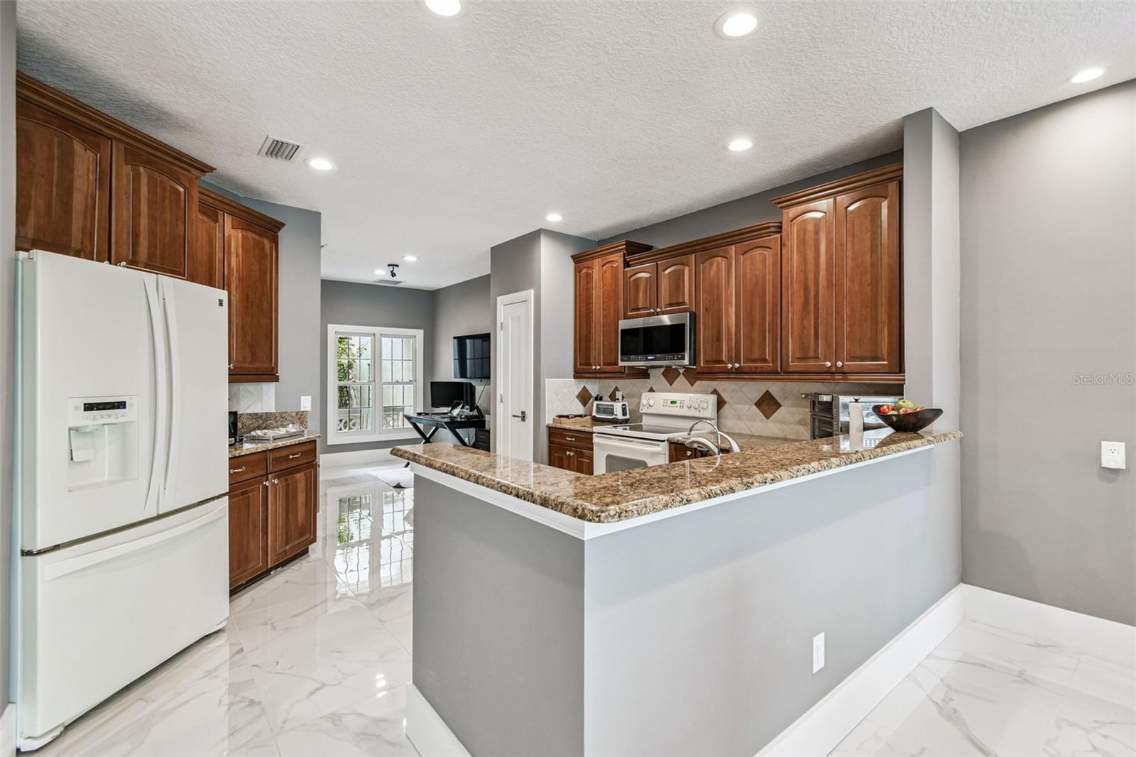 Image 16 of 89 For 3155 Lake Ellen Drive