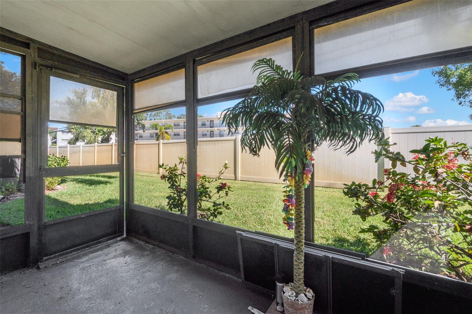 Image 15 of 27 For 1146 King Arthur Court 101