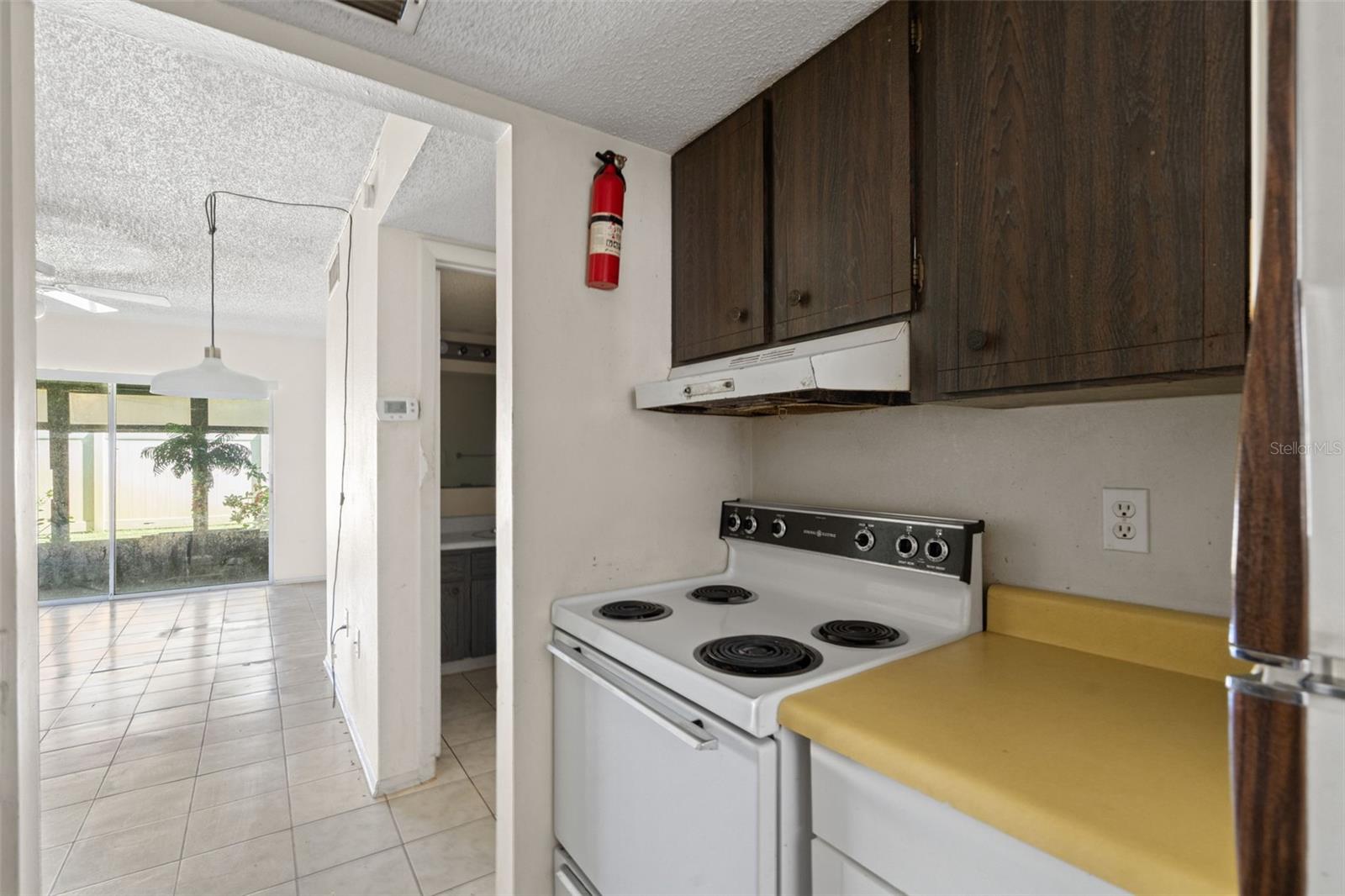 Image 20 of 27 For 1146 King Arthur Court 101