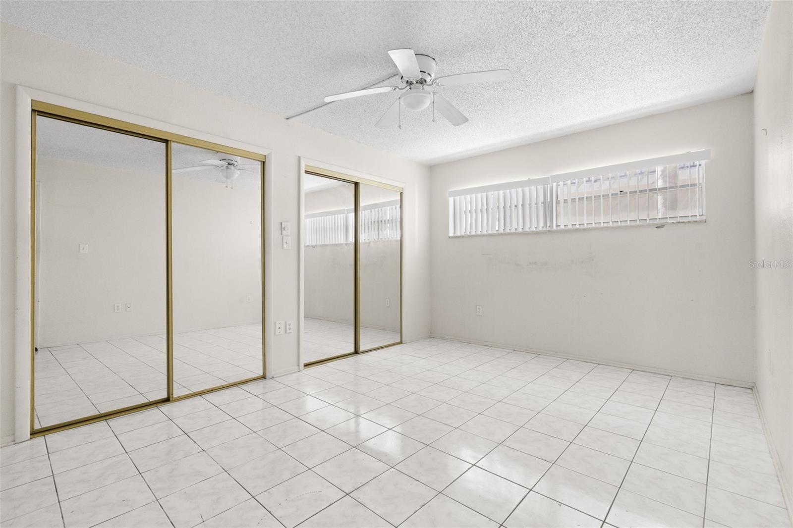 Image 9 of 27 For 1146 King Arthur Court 101