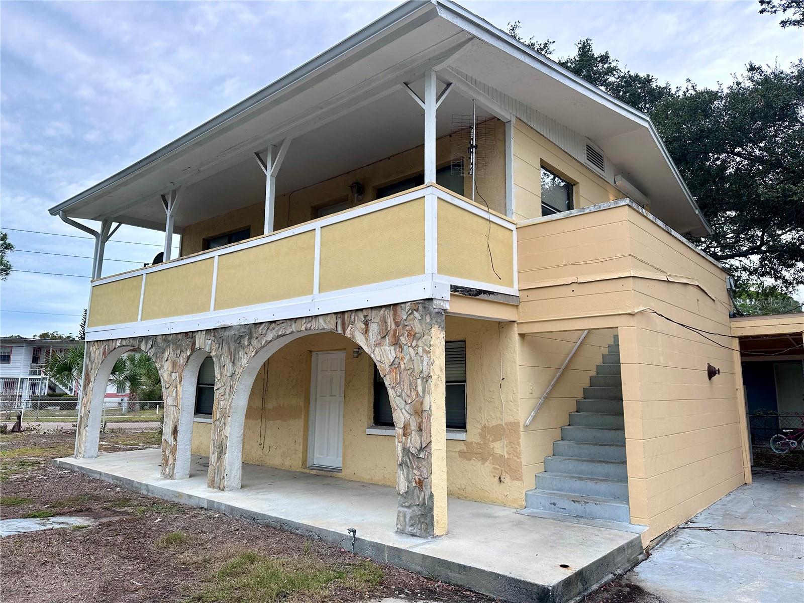 Details for 691 Harbor Drive S Lower, ST PETERSBURG, FL 33705
