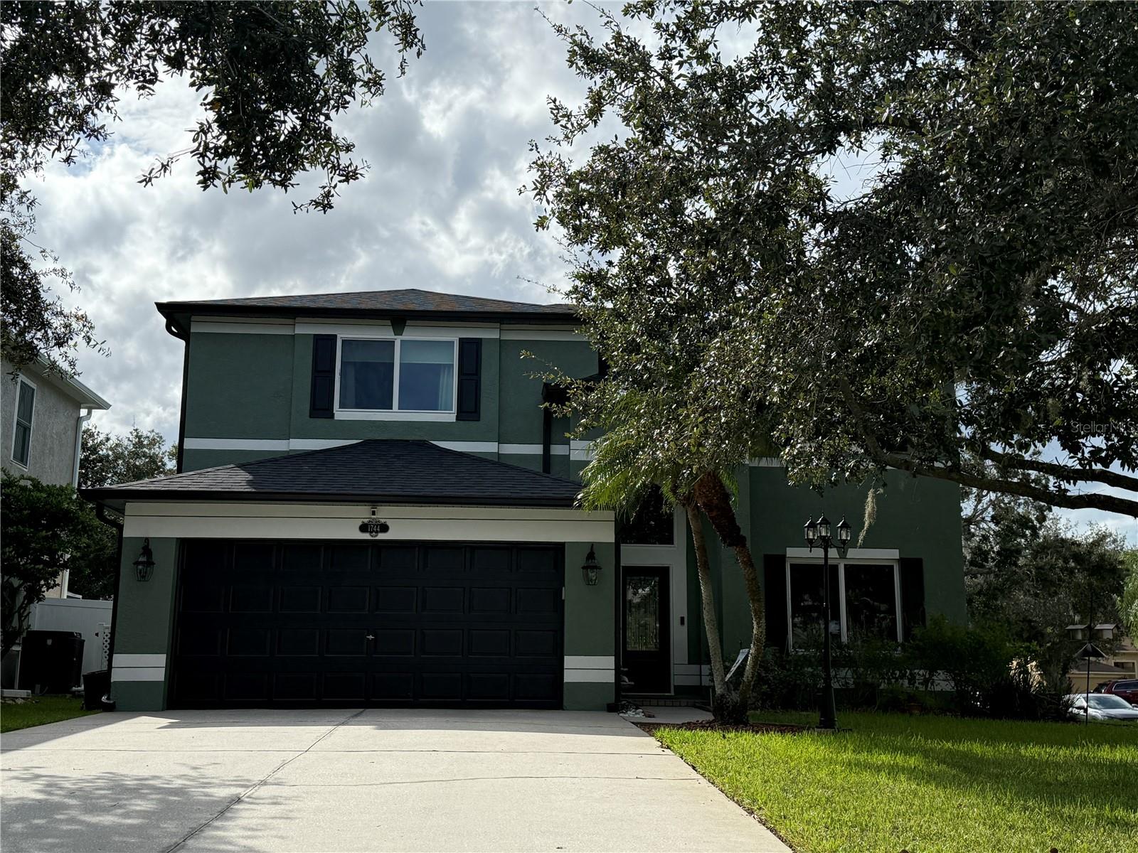 Image 2 of 43 For 1744 Mapleleaf Blvd